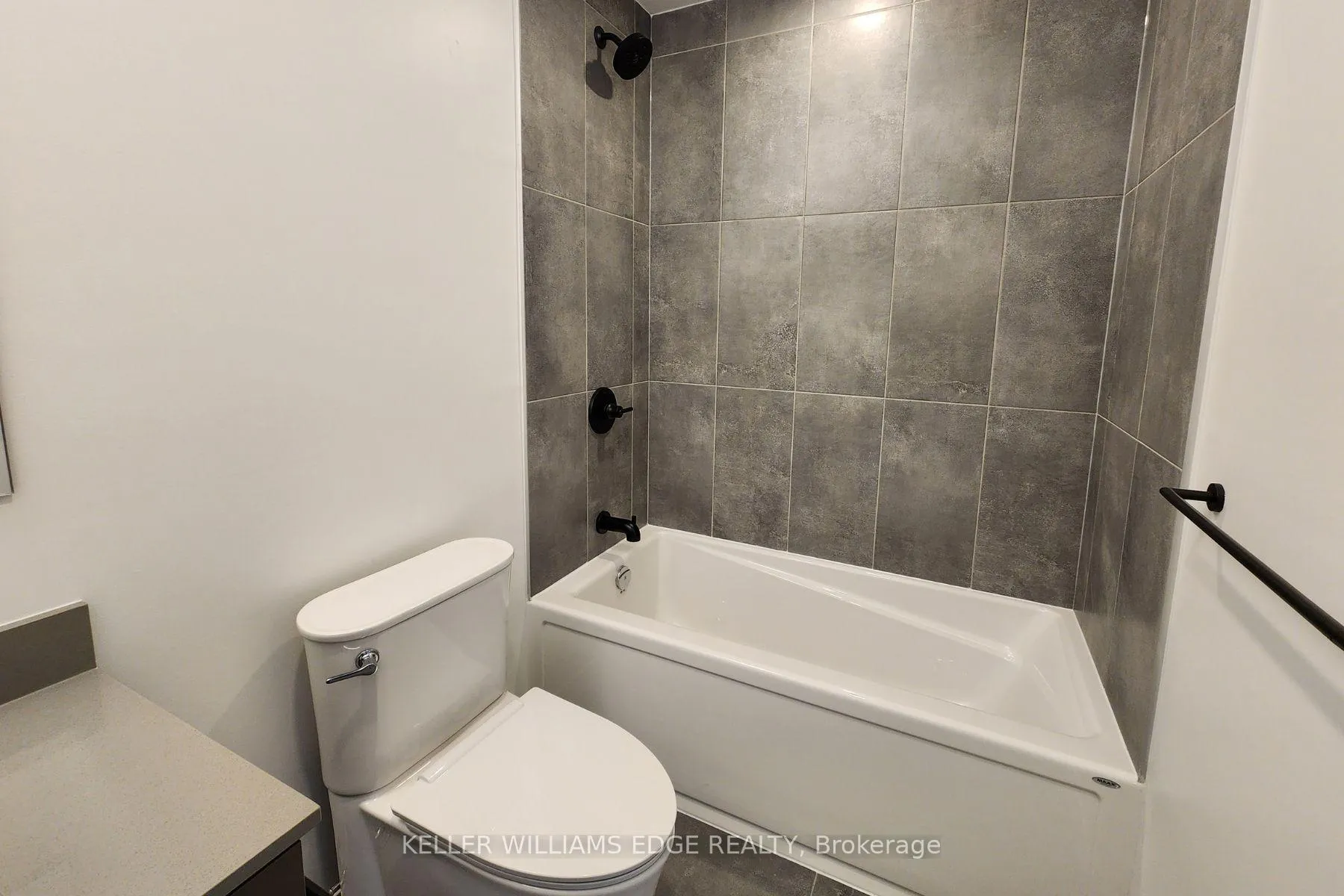 Photo 7 of Unit C1407, 4878 Powers Common, Burlington, Appleby — HOMEH