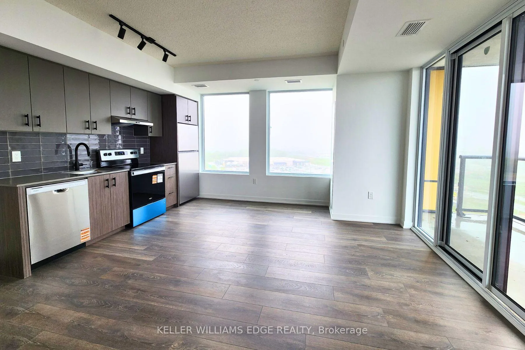 Photo 21 of Unit C1407, 4878 Powers Common, Burlington, Appleby — HOMEH