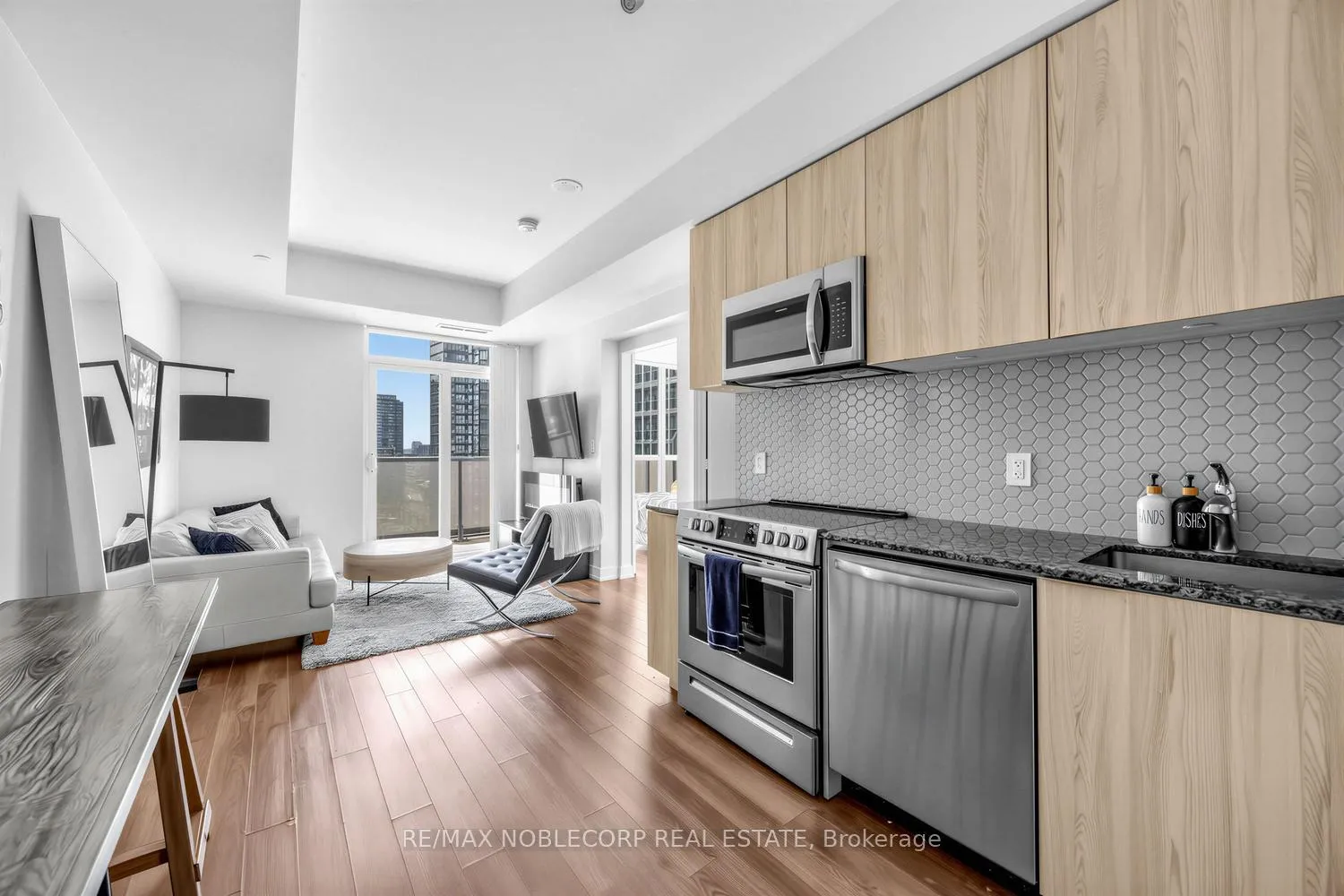 Photo 1 of Unit 1705, 30 Ordnance Street, Toronto, Niagara — HOMEH