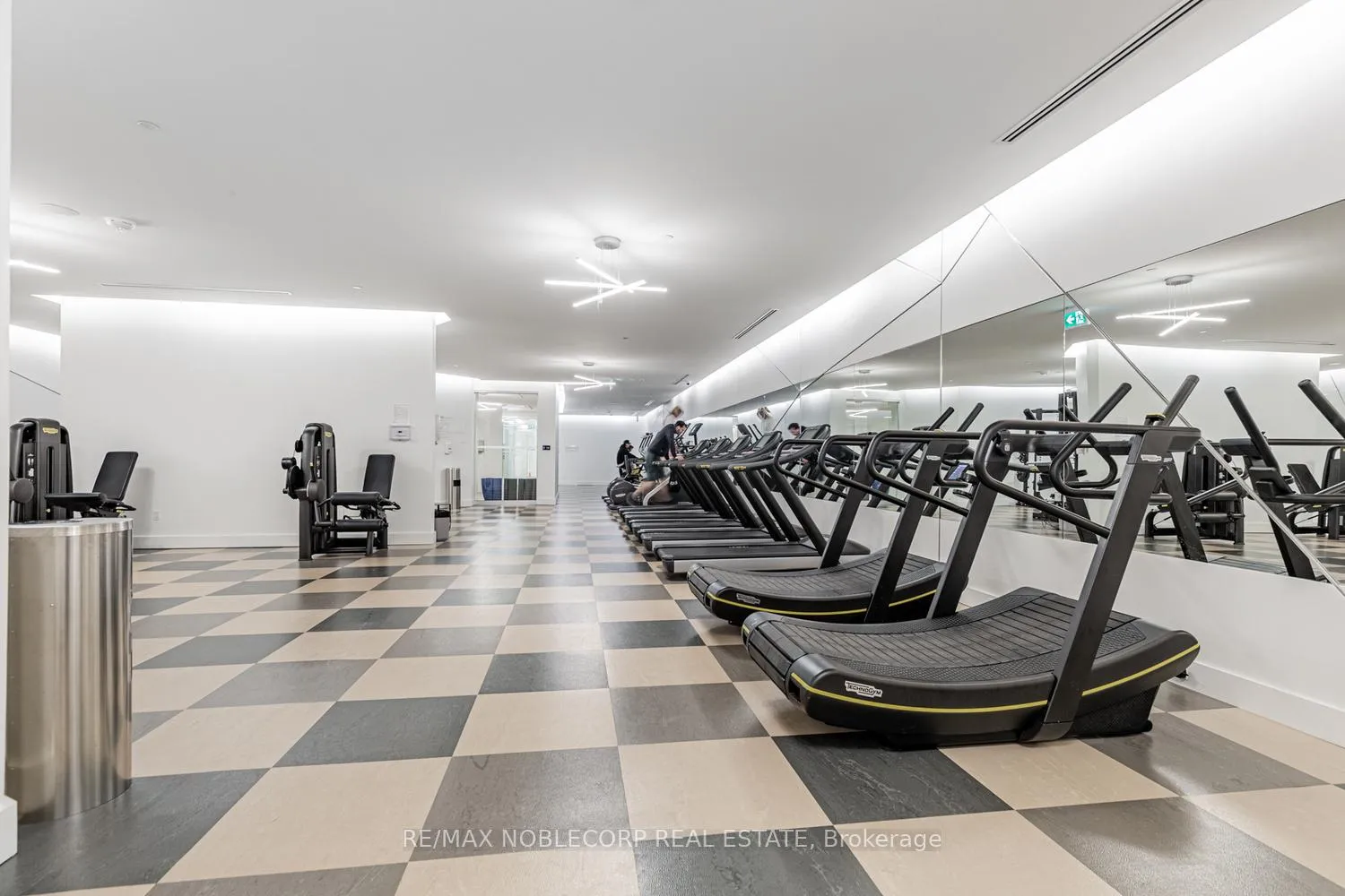 Photo 26 of Unit 1705, 30 Ordnance Street, Toronto, Niagara — HOMEH