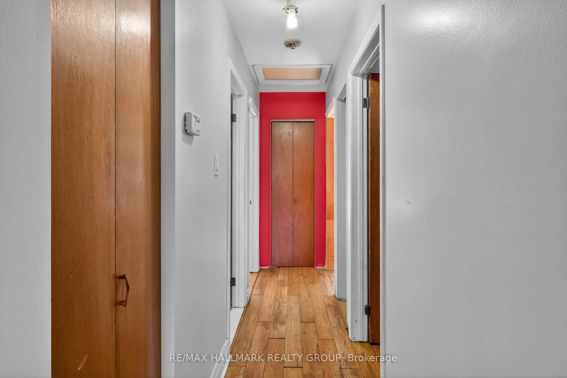 Photo 19 of 1412 Maxime Street, Ottawa, Pineview — HOMEH