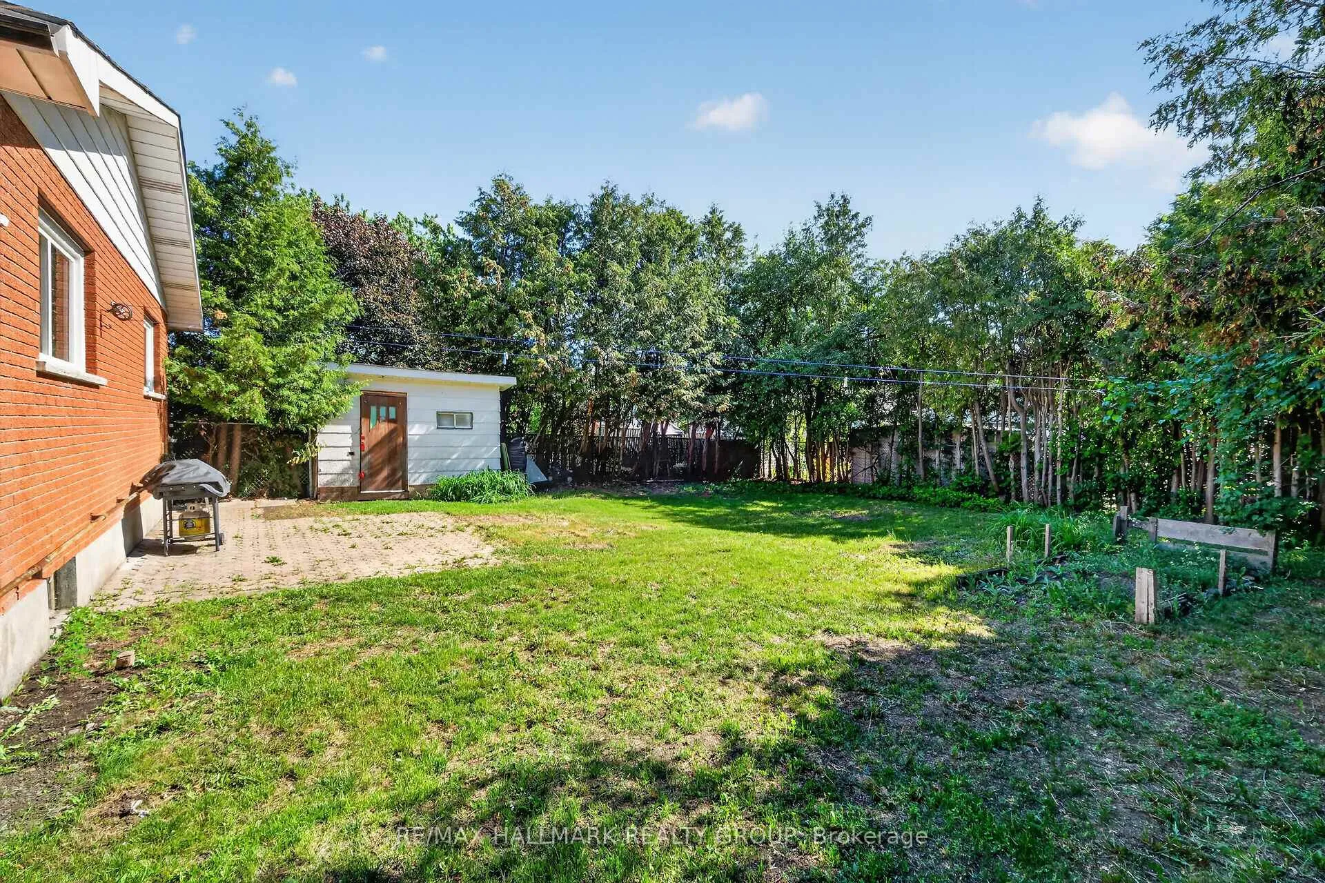 Photo 47 of 1412 Maxime Street, Ottawa, Pineview — HOMEH
