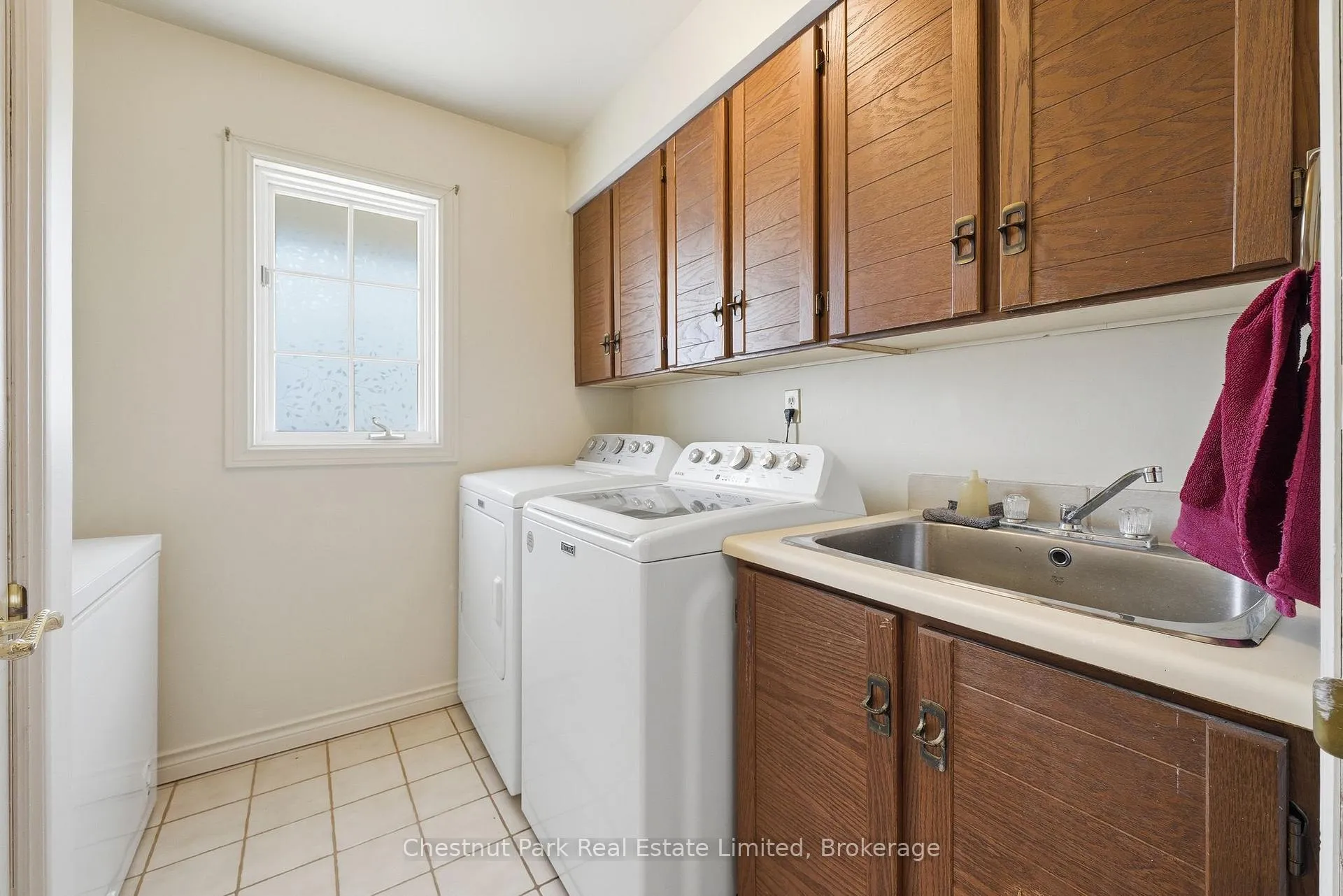 Photo 26 of 18 Carriage Lane, Quinte West, Murray Ward — HOMEH