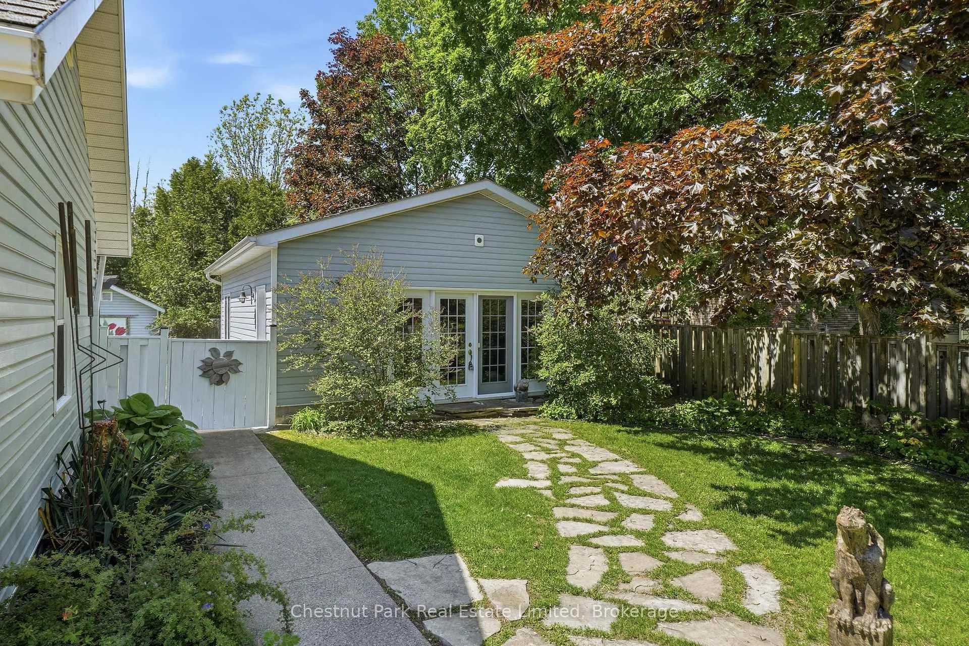 Photo 37 of 18 Carriage Lane, Quinte West, Murray Ward — HOMEH