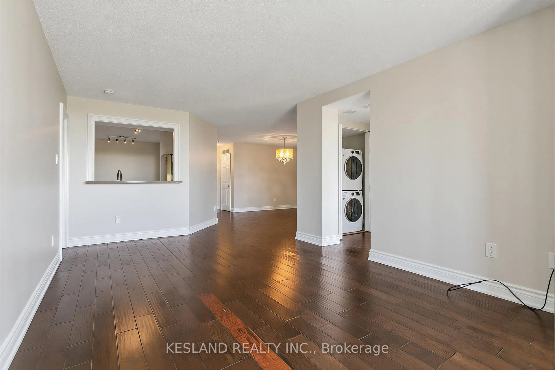 Photo 6 of Unit 1022, 25 Austin Drive, Markham, Markville — HOMEH