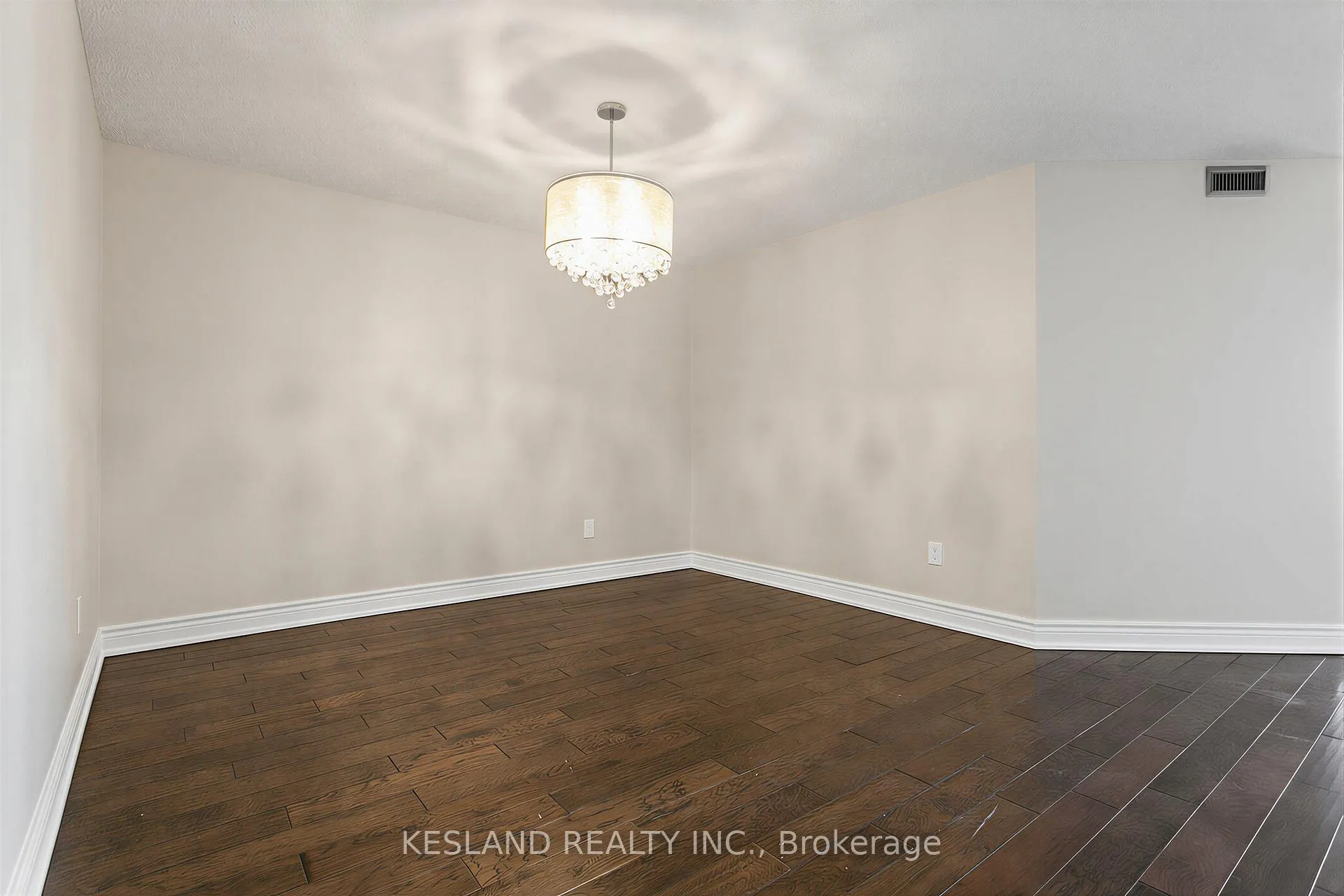 Photo 8 of Unit 1022, 25 Austin Drive, Markham, Markville — HOMEH