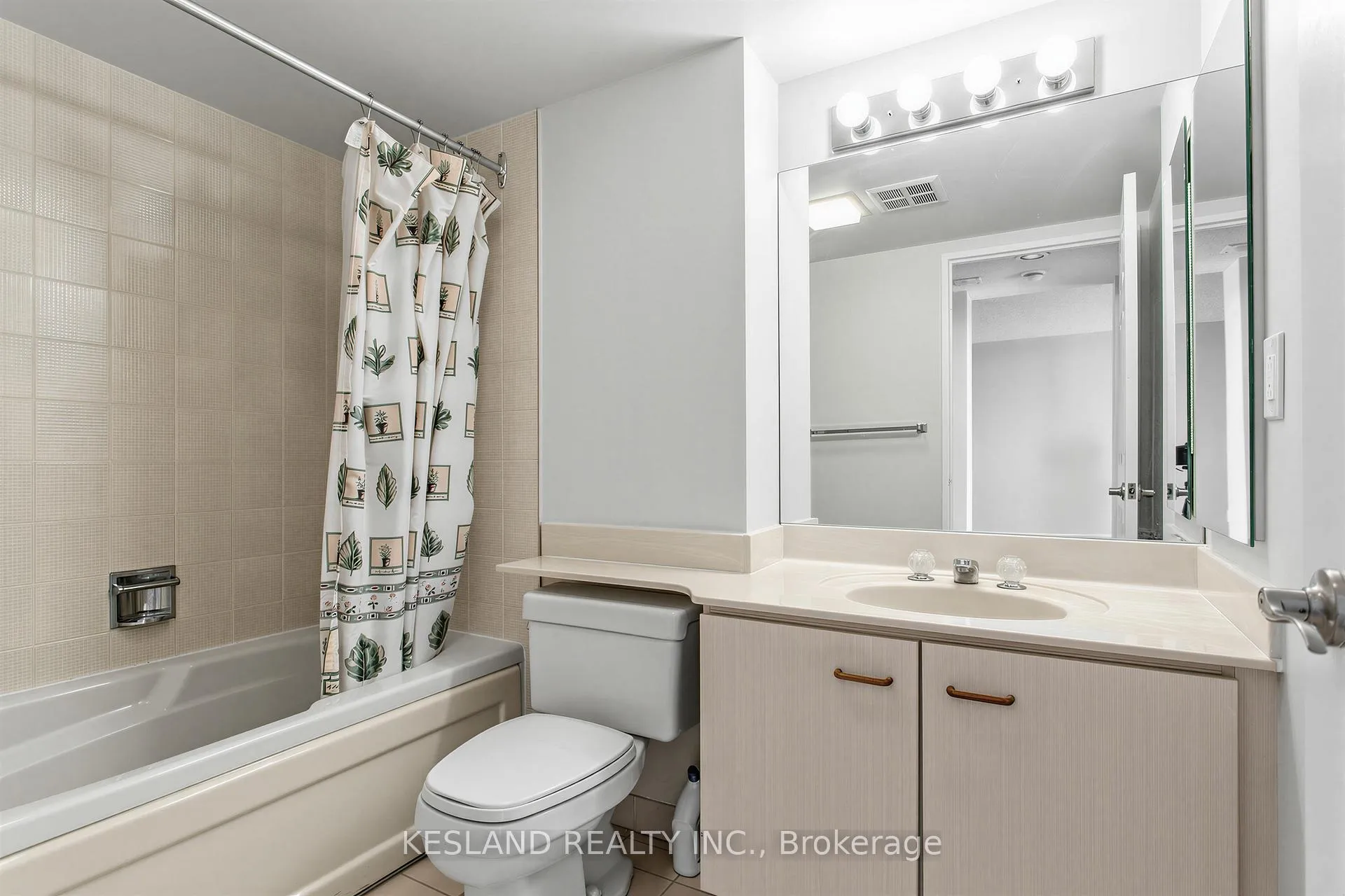 Photo 15 of Unit 1022, 25 Austin Drive, Markham, Markville — HOMEH