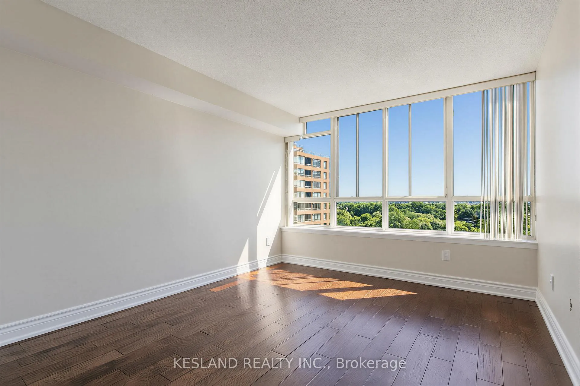 Photo 16 of Unit 1022, 25 Austin Drive, Markham, Markville — HOMEH