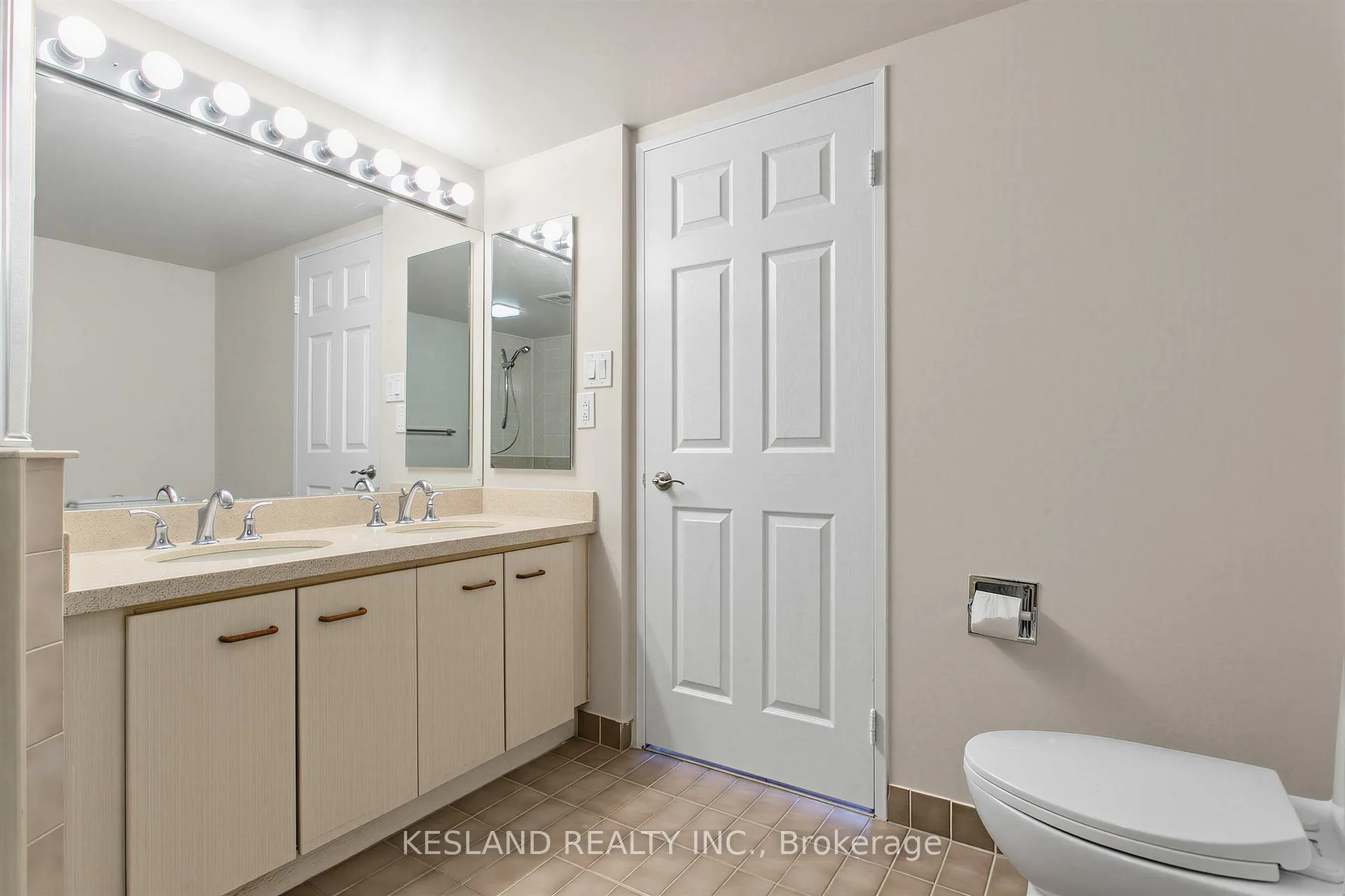 Photo 23 of Unit 1022, 25 Austin Drive, Markham, Markville — HOMEH