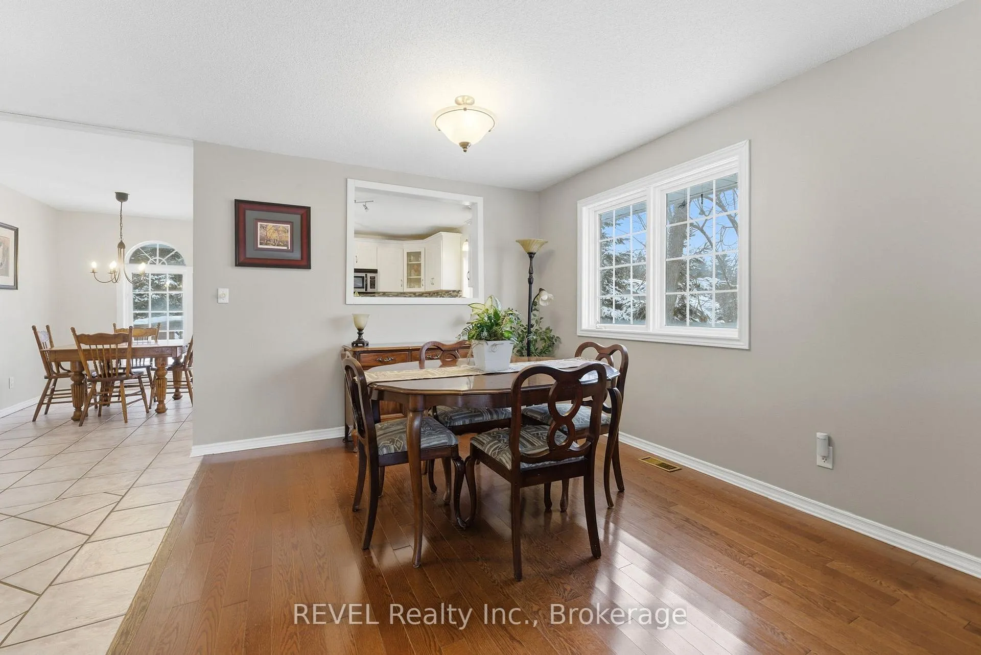 Photo 12 of 5 Barbara Avenue, Oro-Medonte, Rural Oro-Medonte — HOMEH