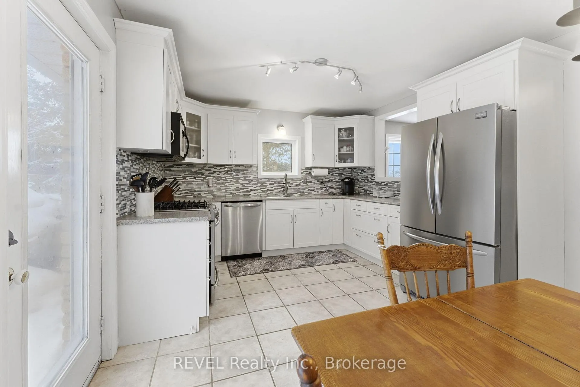 Photo 17 of 5 Barbara Avenue, Oro-Medonte, Rural Oro-Medonte — HOMEH