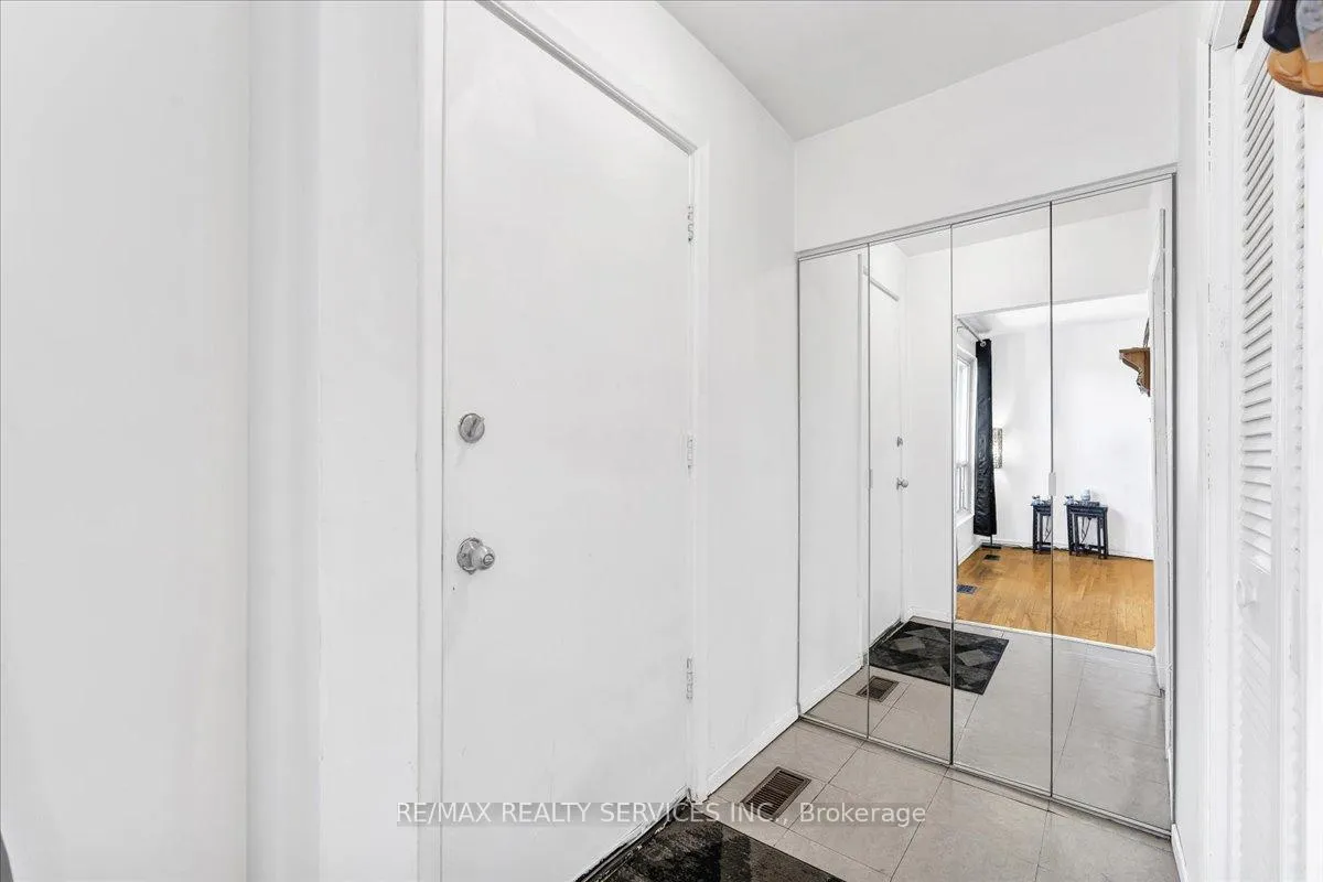 Photo 7 of 21 Welbeck Drive, Brampton, Northwood Park — HOMEH