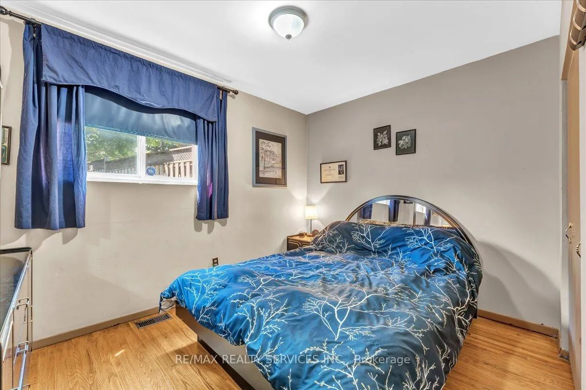 Photo 24 of 21 Welbeck Drive, Brampton, Northwood Park — HOMEH