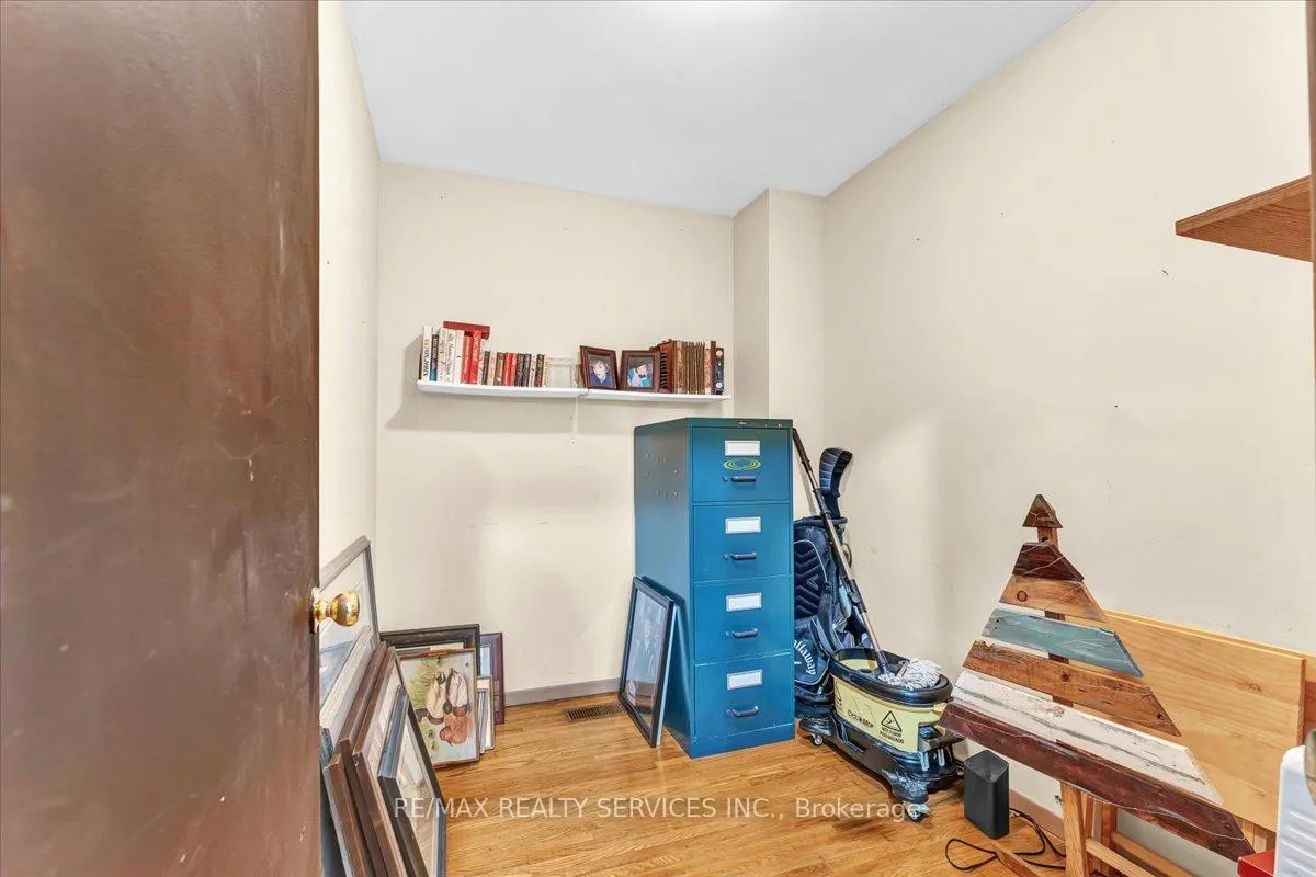 Photo 28 of 21 Welbeck Drive, Brampton, Northwood Park — HOMEH