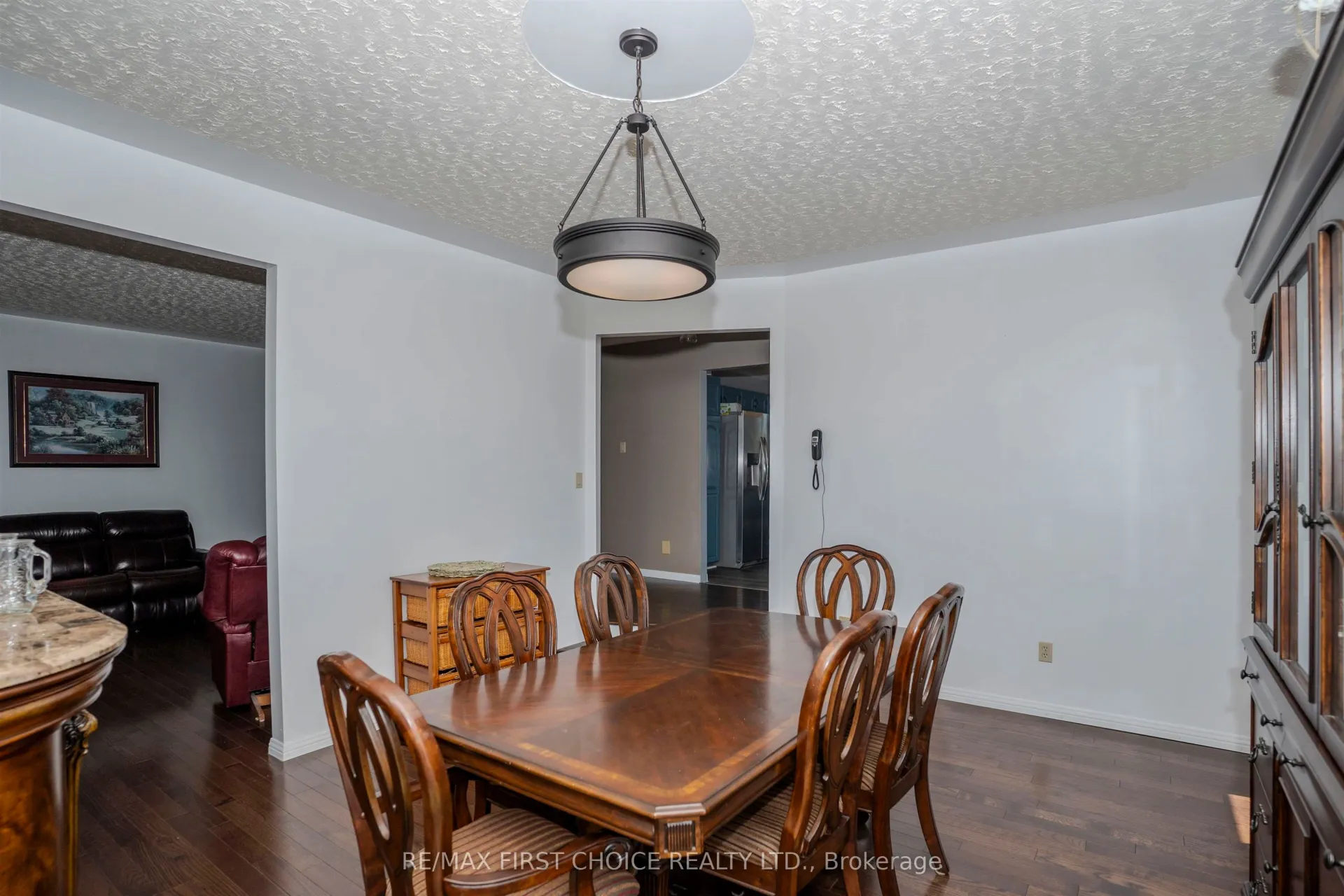 Photo 8 of 3306 Fairview Avenue, Thunder Bay, Rosslyn Road — HOMEH
