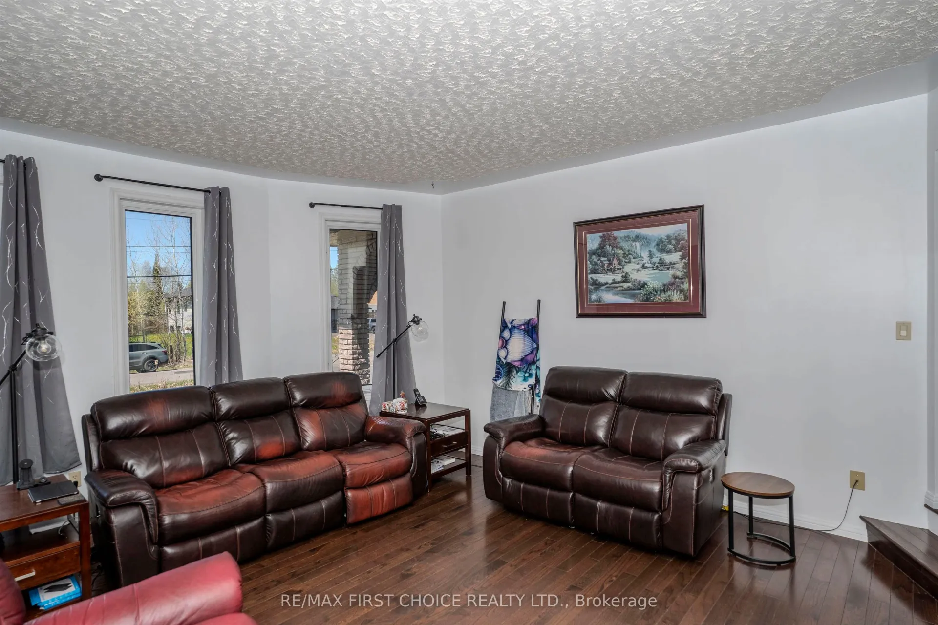 Photo 14 of 3306 Fairview Avenue, Thunder Bay, Rosslyn Road — HOMEH