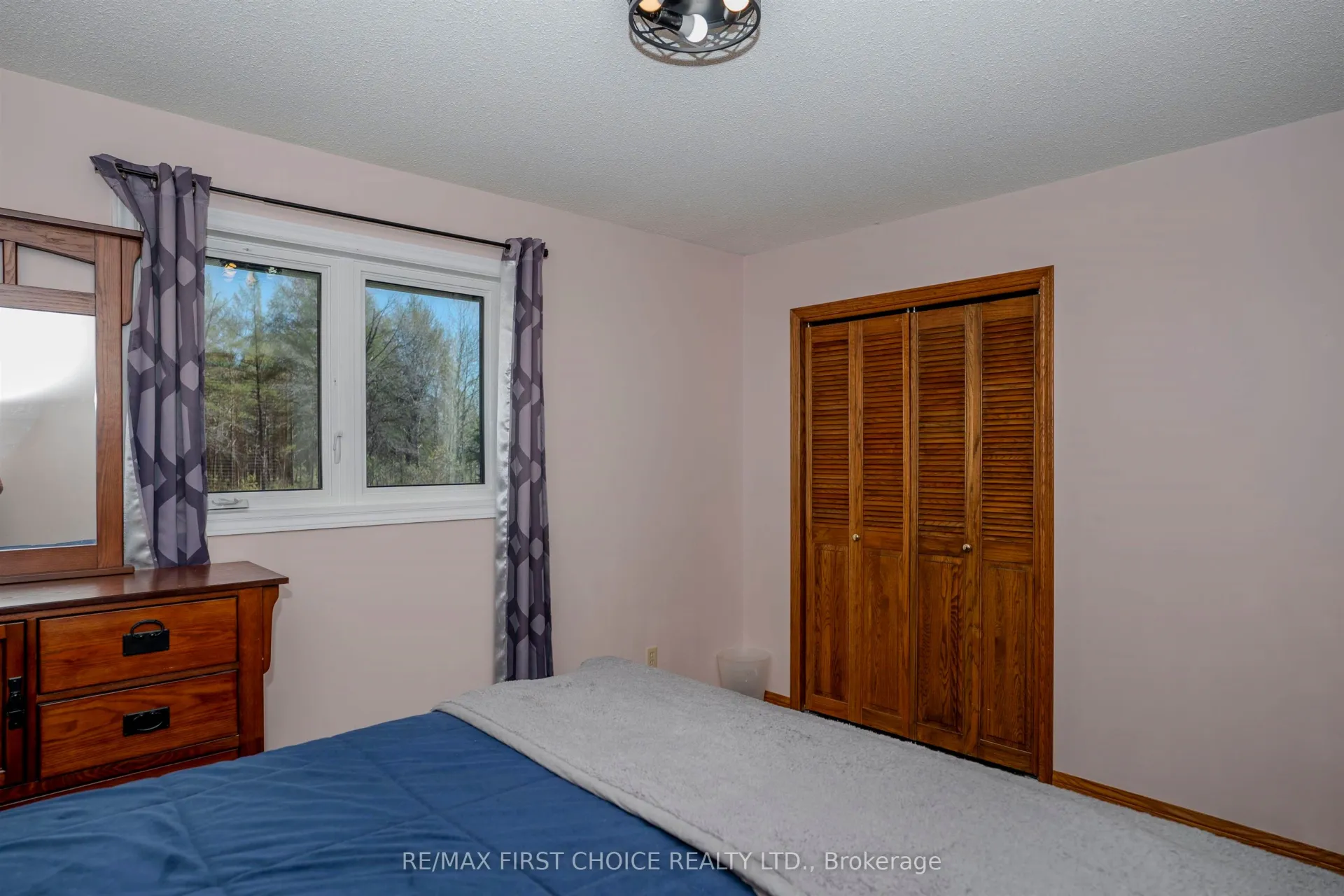 Photo 22 of 3306 Fairview Avenue, Thunder Bay, Rosslyn Road — HOMEH