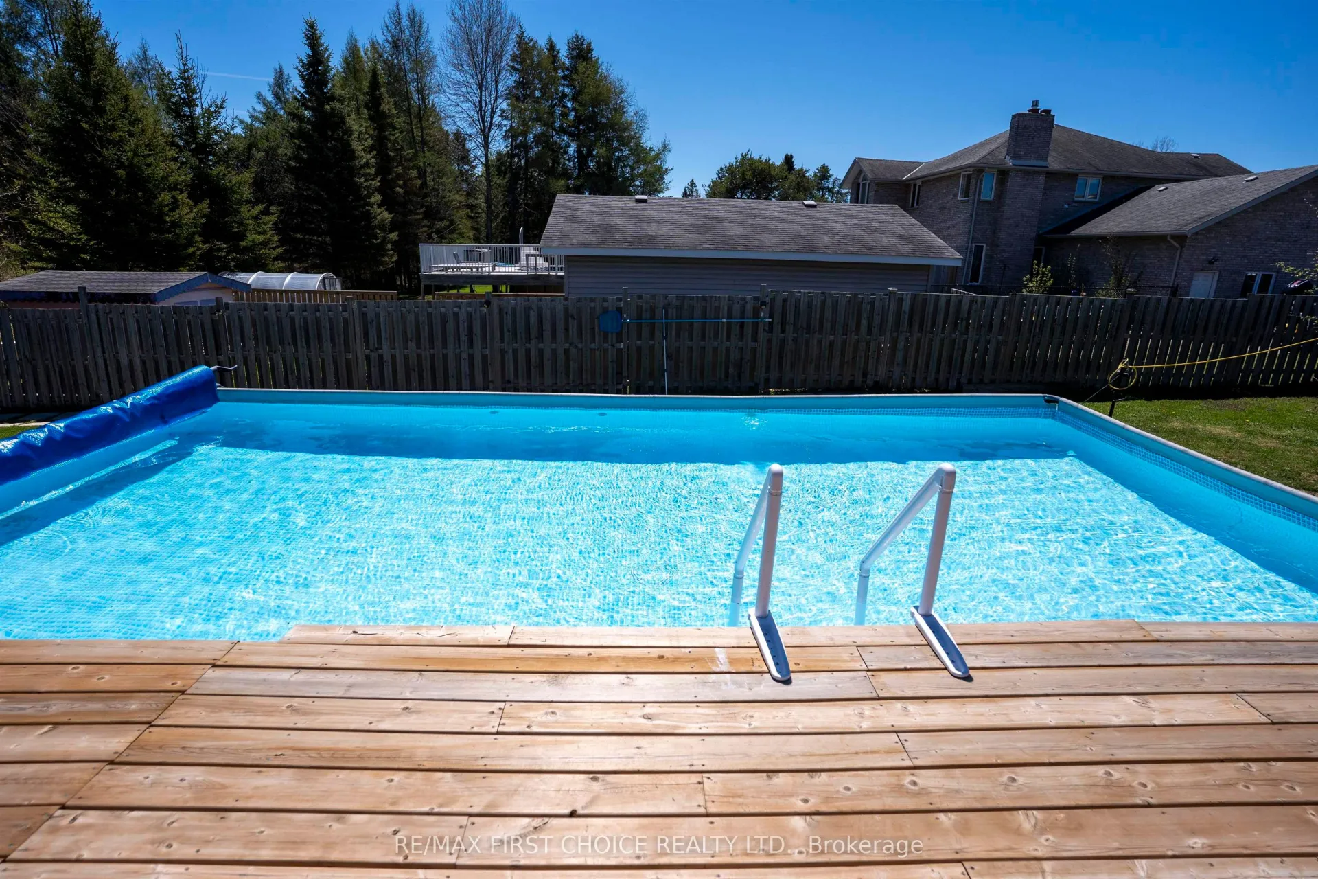 Photo 40 of 3306 Fairview Avenue, Thunder Bay, Rosslyn Road — HOMEH