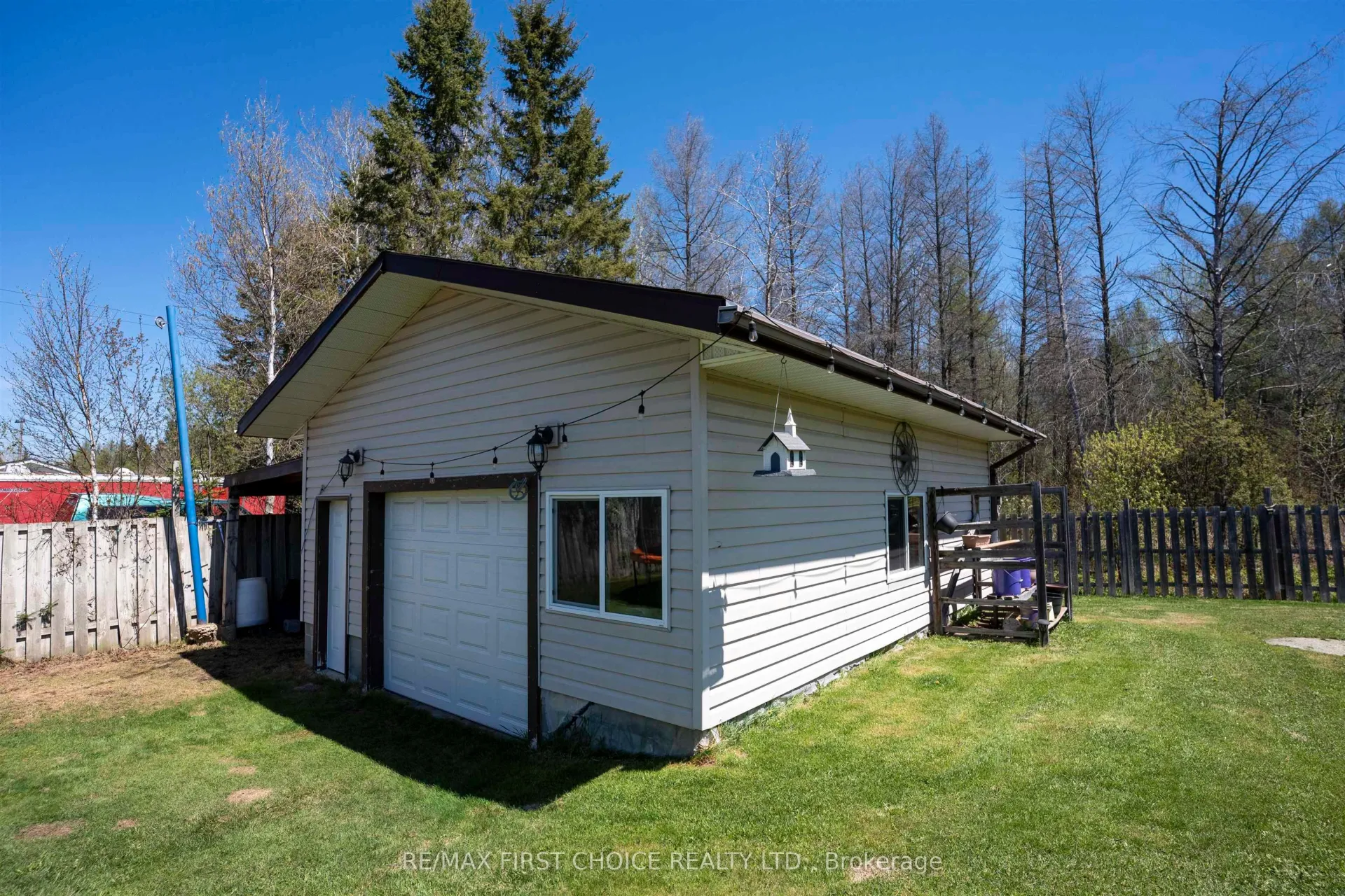 Photo 44 of 3306 Fairview Avenue, Thunder Bay, Rosslyn Road — HOMEH