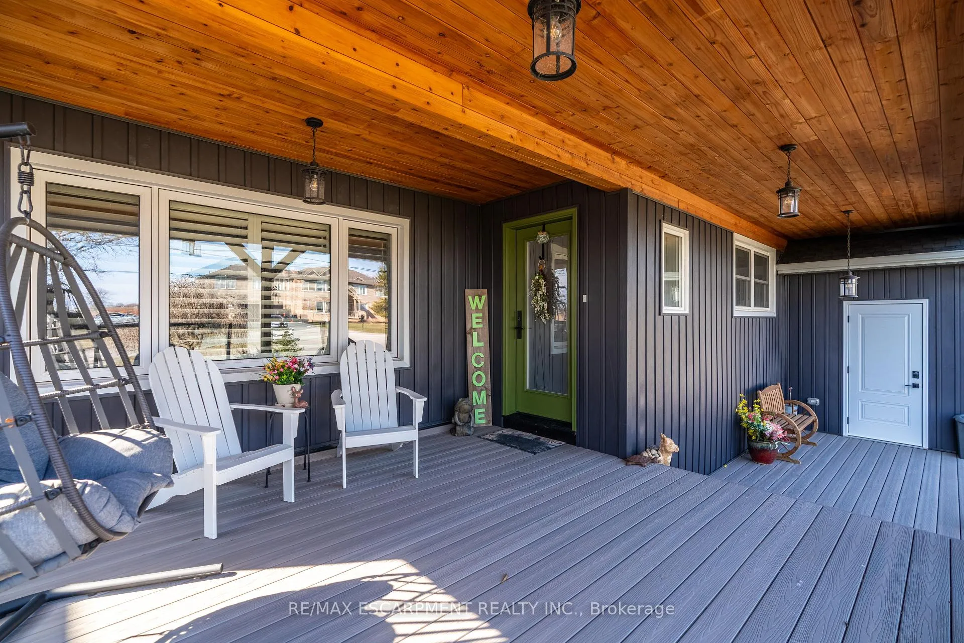 Photo 3 of 53 Third Road E, Hamilton, Rural Stoney Creek — HOMEH