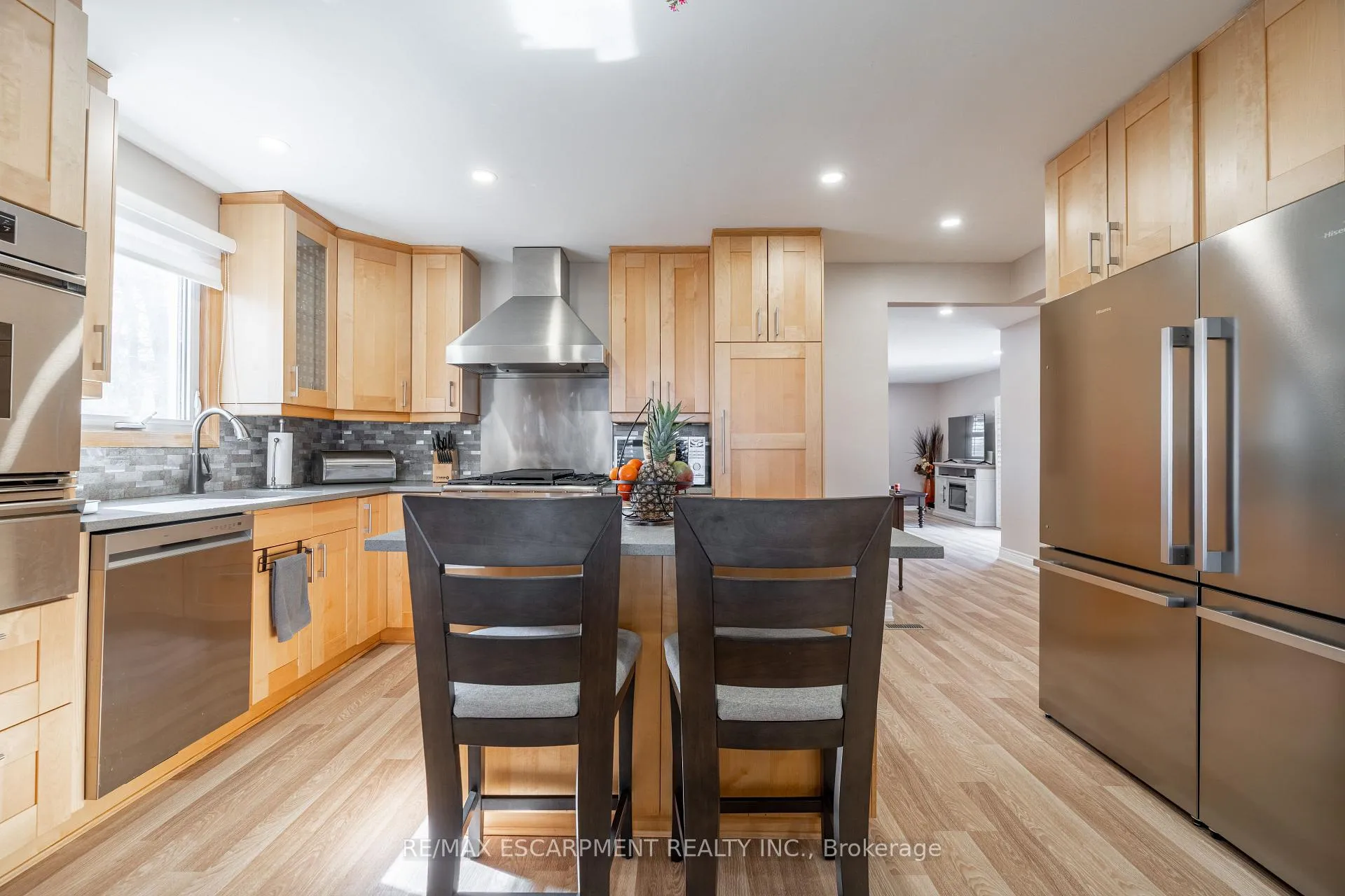 Photo 8 of 53 Third Road E, Hamilton, Rural Stoney Creek — HOMEH
