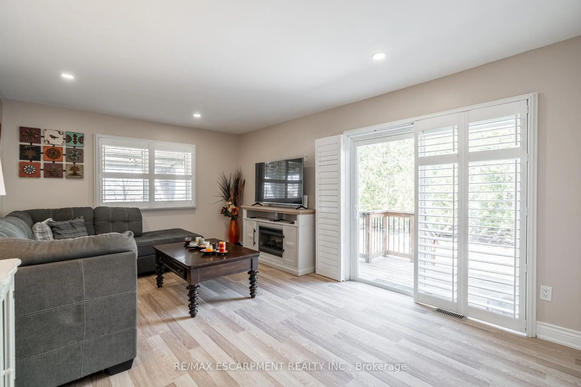 Photo 11 of 53 Third Road E, Hamilton, Rural Stoney Creek — HOMEH