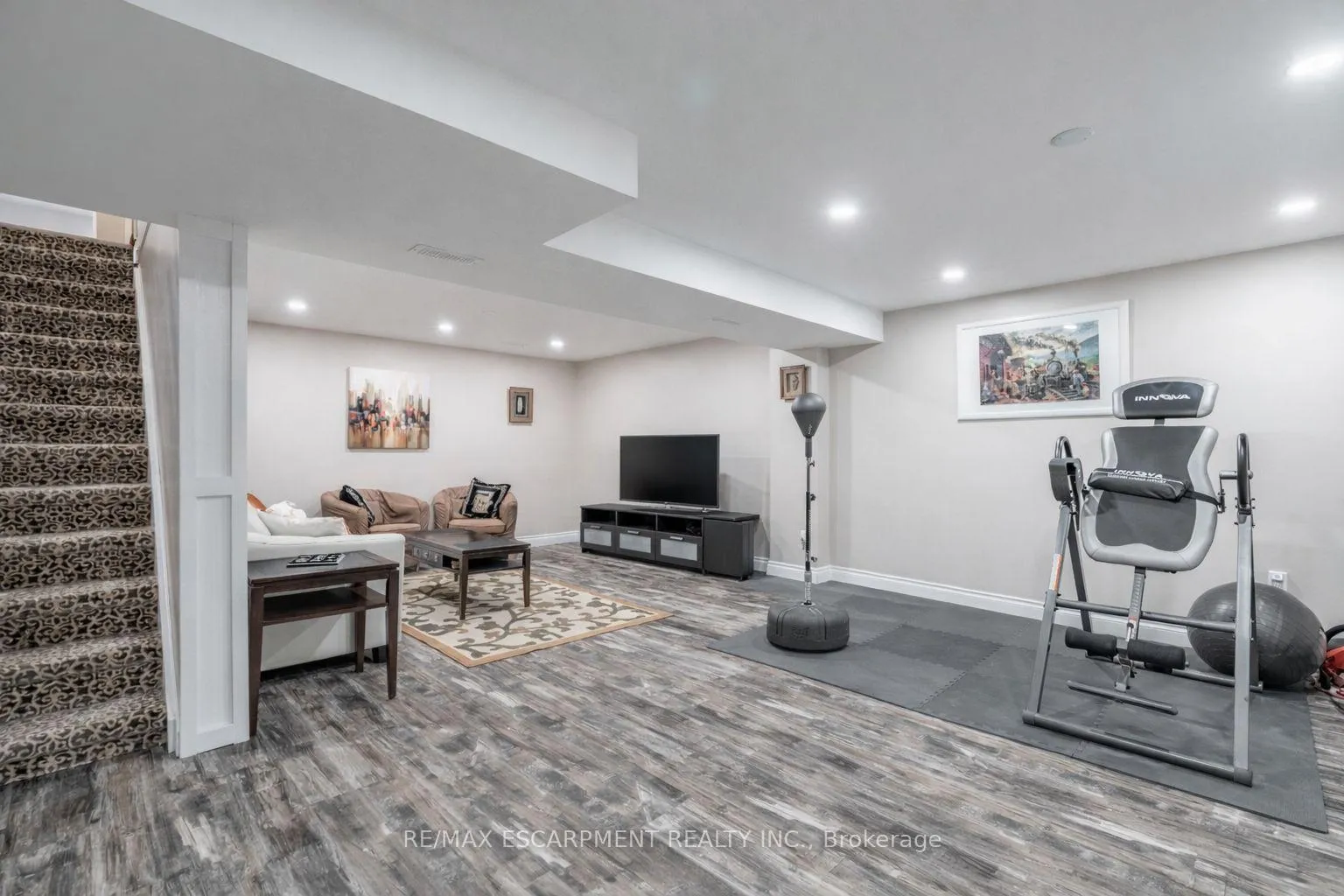 Photo 21 of 53 Third Road E, Hamilton, Rural Stoney Creek — HOMEH