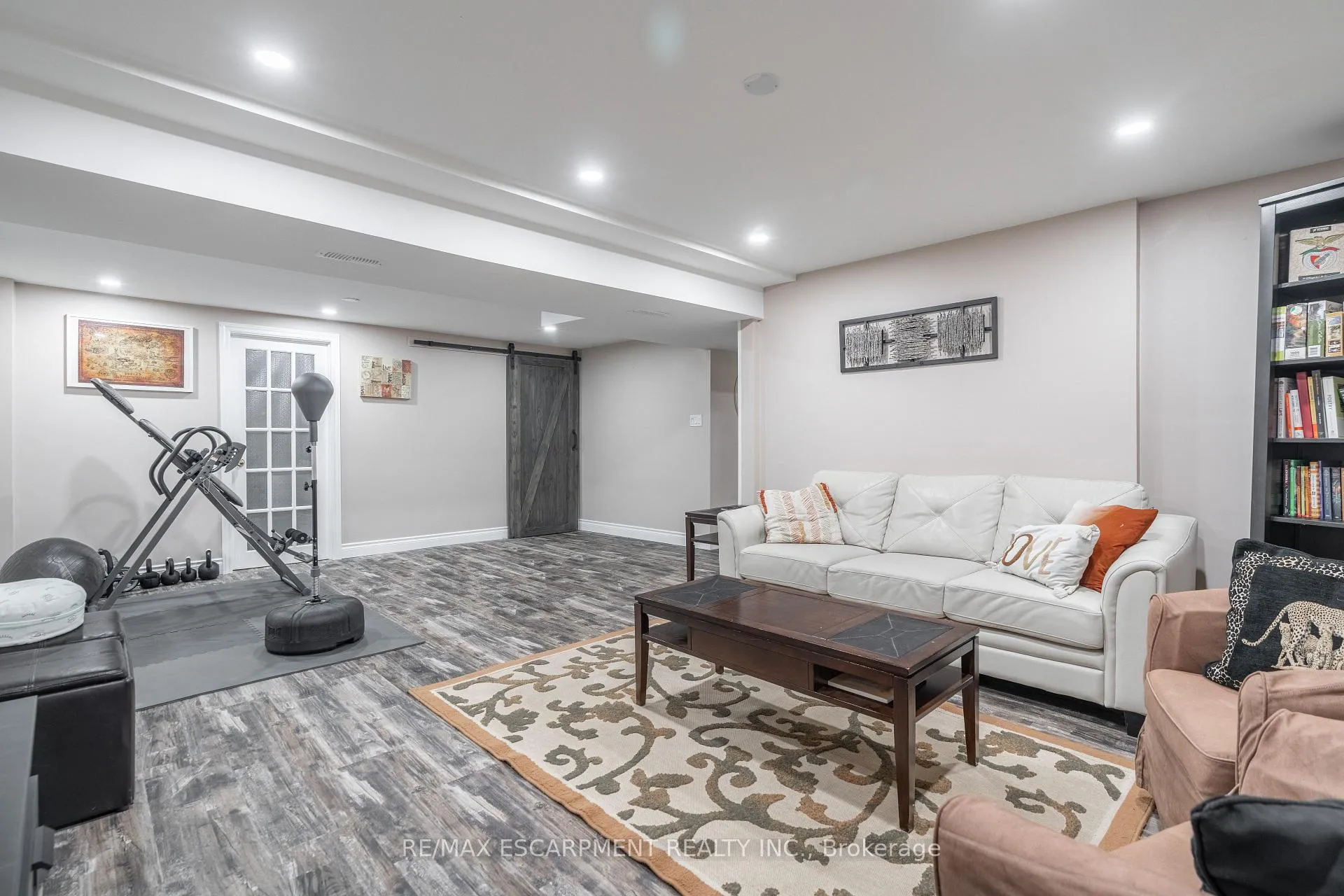 Photo 22 of 53 Third Road E, Hamilton, Rural Stoney Creek — HOMEH
