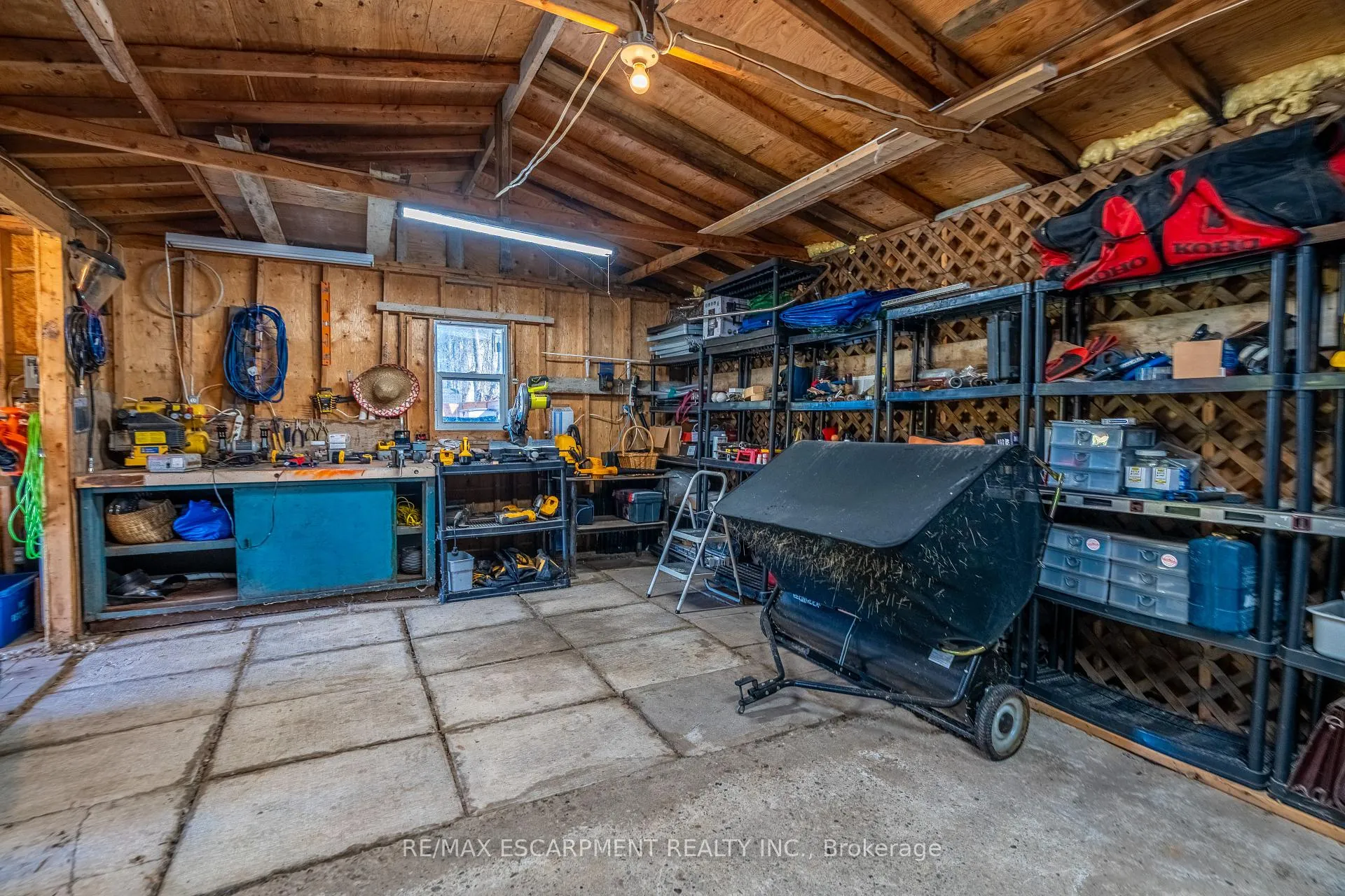 Photo 35 of 53 Third Road E, Hamilton, Rural Stoney Creek — HOMEH