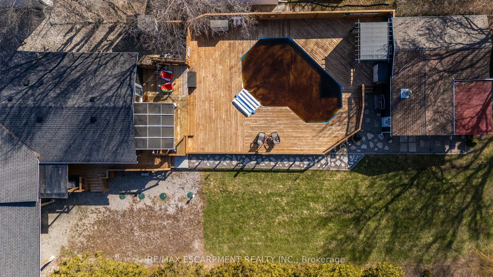 Photo 40 of 53 Third Road E, Hamilton, Rural Stoney Creek — HOMEH