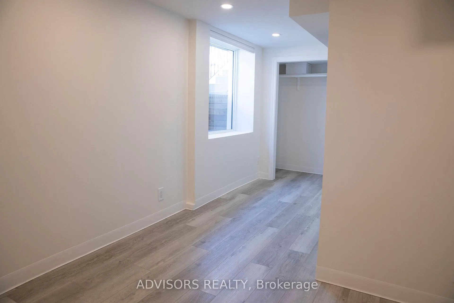 Photo 9 of Unit 2, 310 West 2nd Street, Hamilton, Bonnington — HOMEH