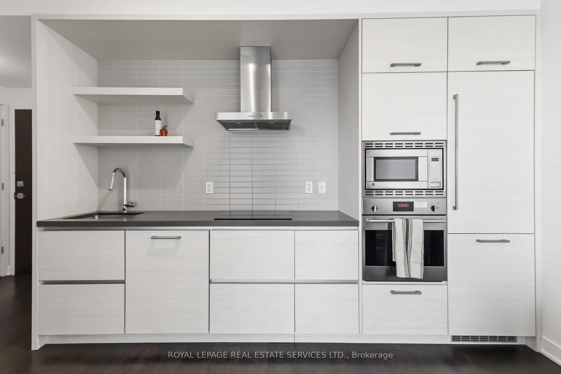 Photo 11 of Unit 2607, 2221 Yonge Street, Toronto, Mount Pleasant West — HOMEH