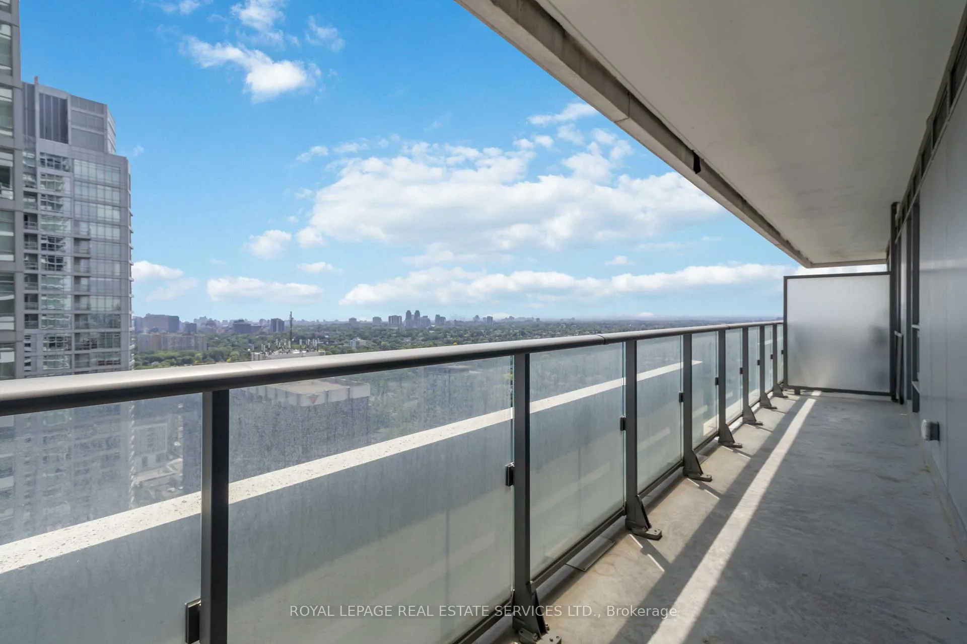 Photo 17 of Unit 2607, 2221 Yonge Street, Toronto, Mount Pleasant West — HOMEH