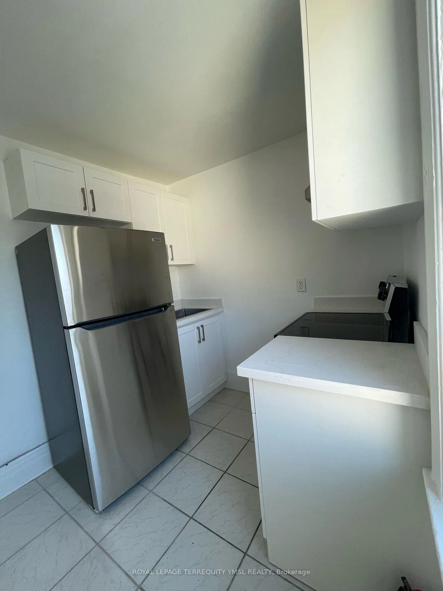 Photo 5 of Unit 2, 1228 Dufferin Street, Toronto, Dovercourt-Wallace Emerson-Junction — HOMEH