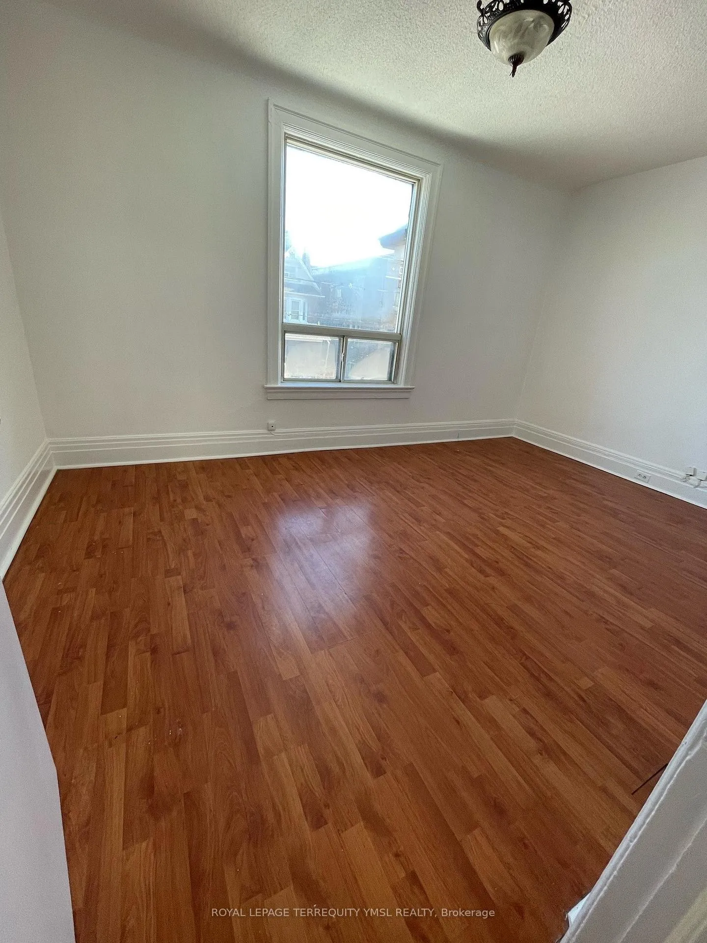 Photo 6 of Unit 2, 1228 Dufferin Street, Toronto, Dovercourt-Wallace Emerson-Junction — HOMEH