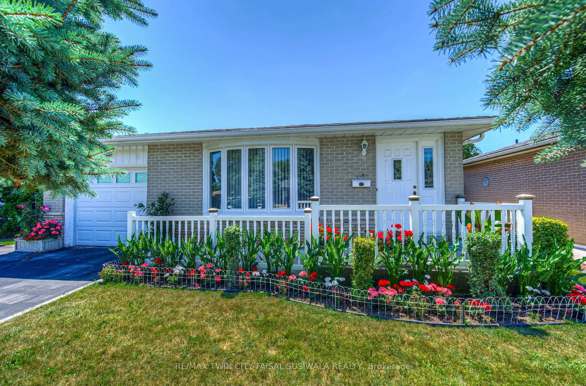 Photo 2 of 1227 Valentine Drive, Cambridge, Lang's Farm — HOMEH