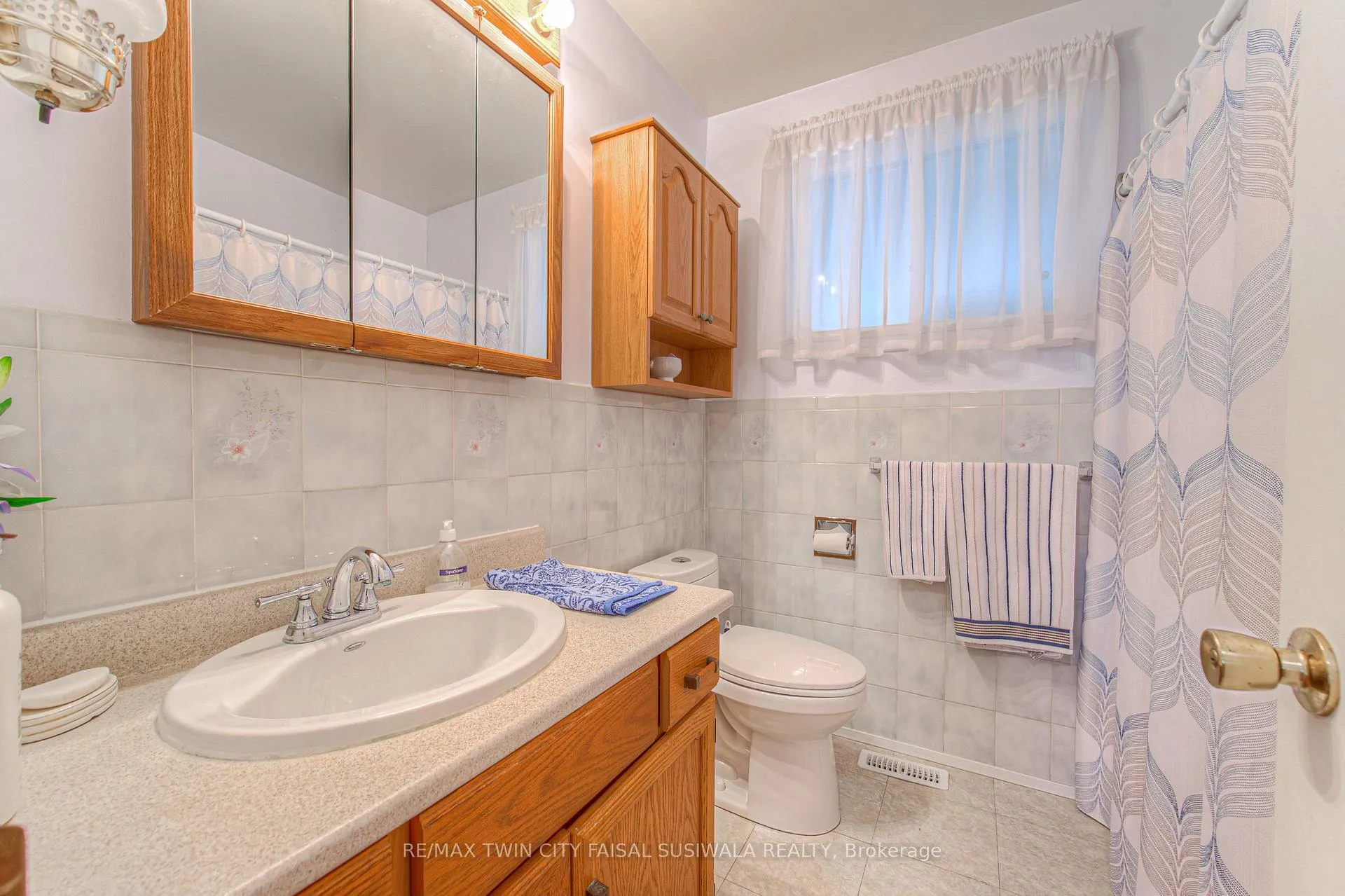 Photo 22 of 1227 Valentine Drive, Cambridge, Lang's Farm — HOMEH