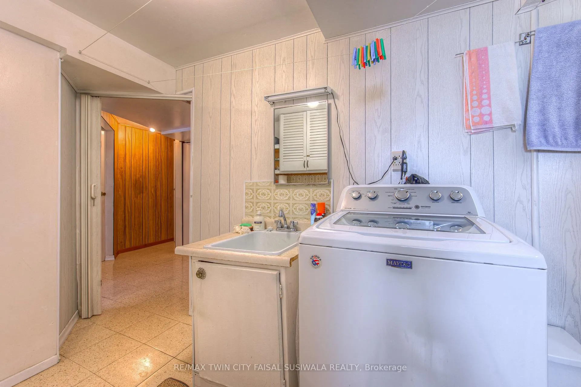 Photo 30 of 1227 Valentine Drive, Cambridge, Lang's Farm — HOMEH