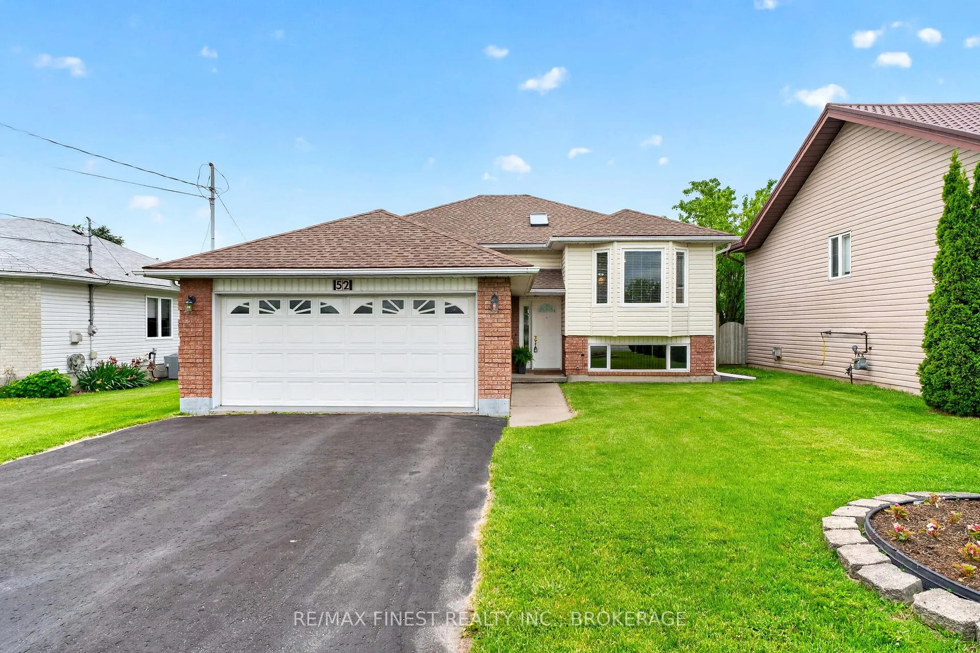 Photo 2 of 52 Johnson Street, Prince Edward County, Picton Ward — HOMEH