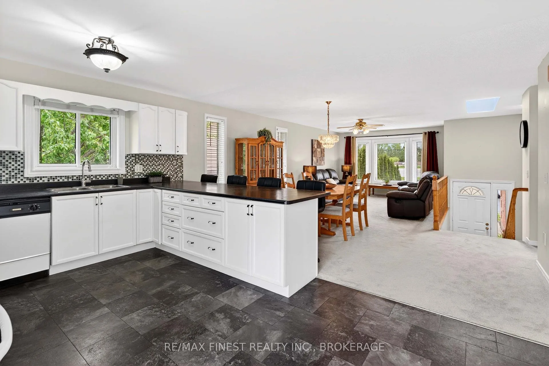 Photo 6 of 52 Johnson Street, Prince Edward County, Picton Ward — HOMEH