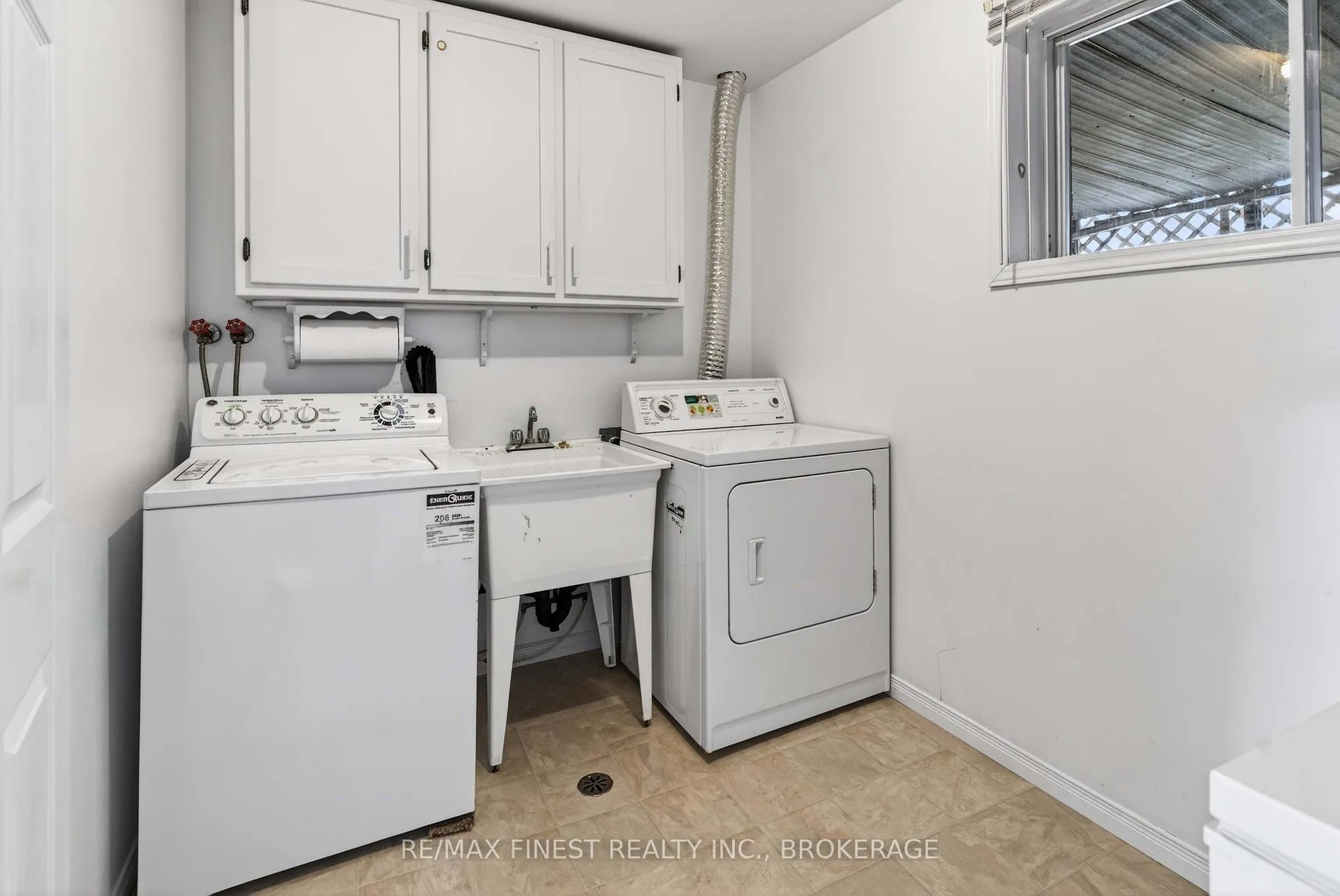 Photo 27 of 52 Johnson Street, Prince Edward County, Picton Ward — HOMEH