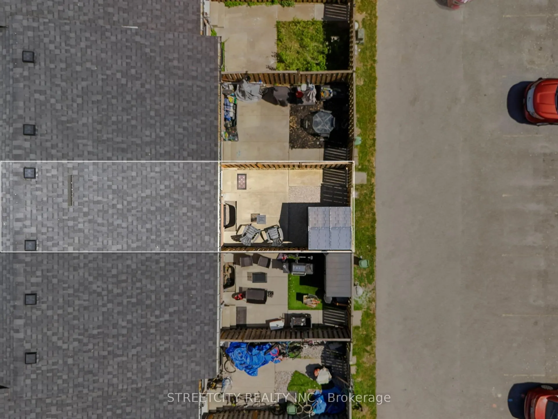 Photo 26 of 45 Toulon Crescent, London, East I — HOMEH