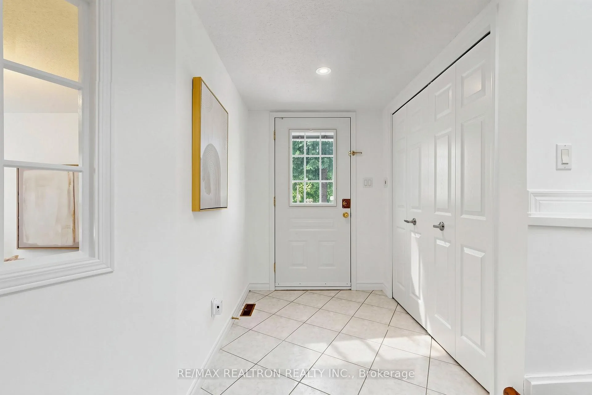 Photo 5 of 186 Wintermute Boulevard, Scarborough, Steeles — HOMEH