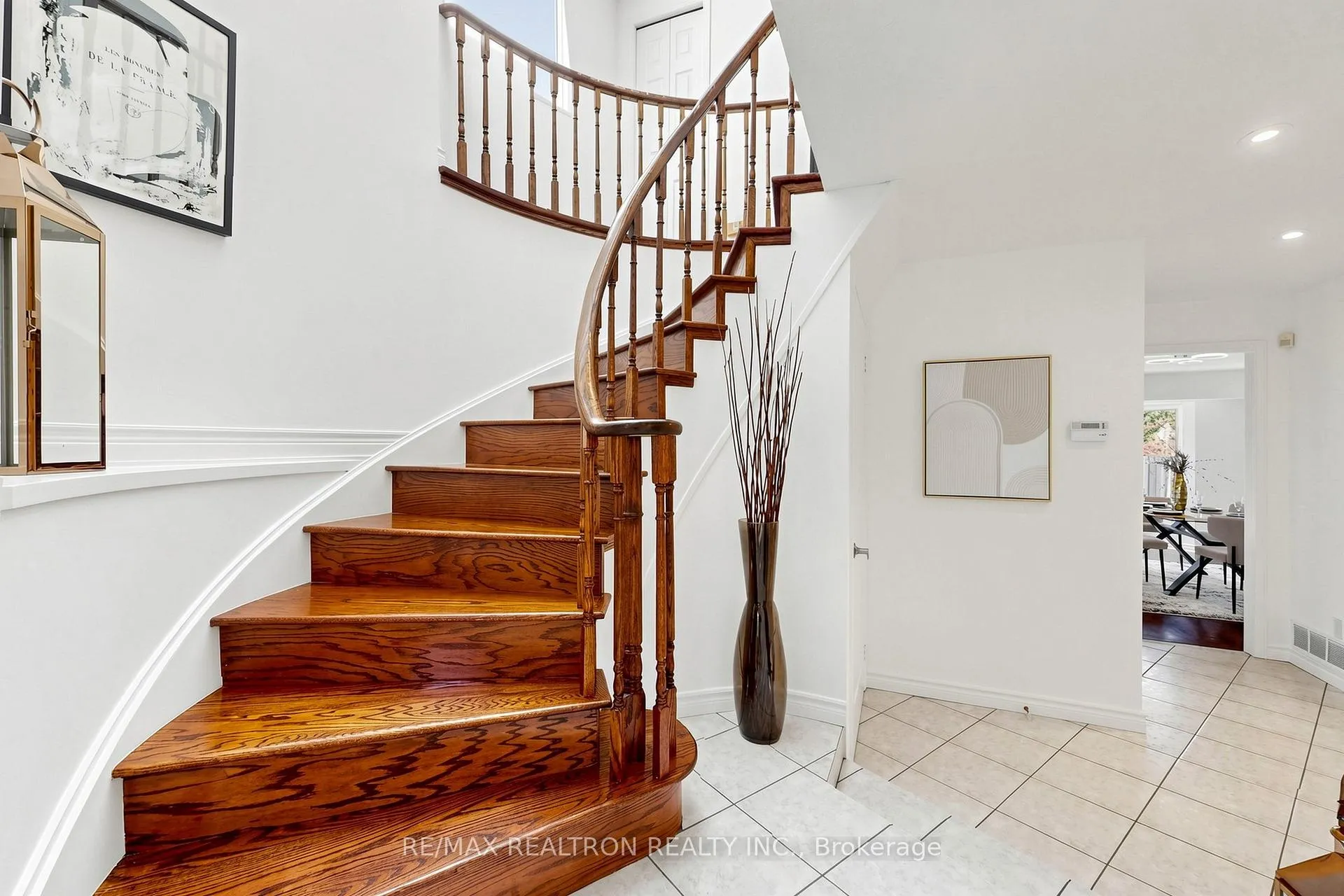 Photo 7 of 186 Wintermute Boulevard, Scarborough, Steeles — HOMEH