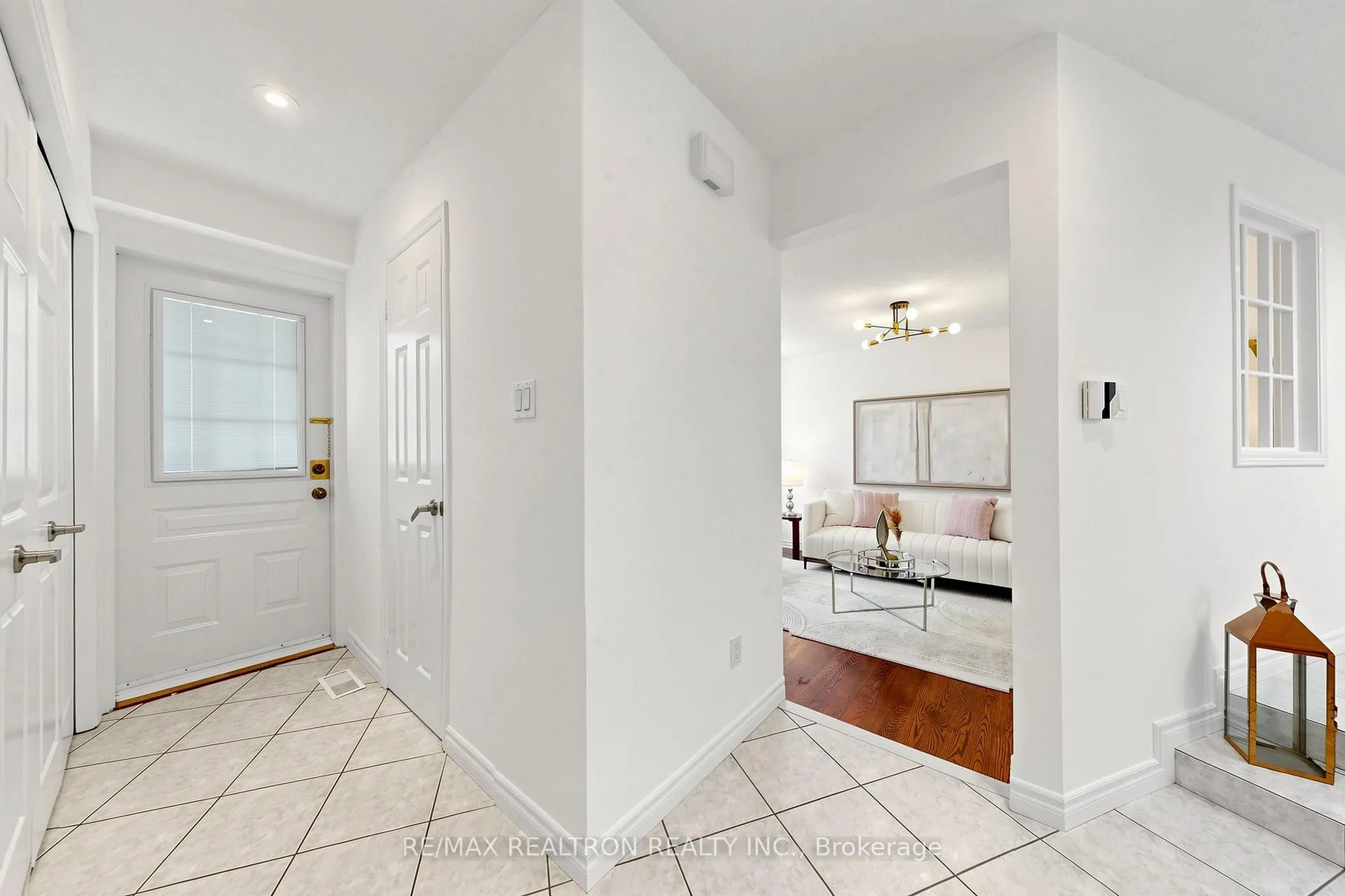 Photo 13 of 186 Wintermute Boulevard, Scarborough, Steeles — HOMEH