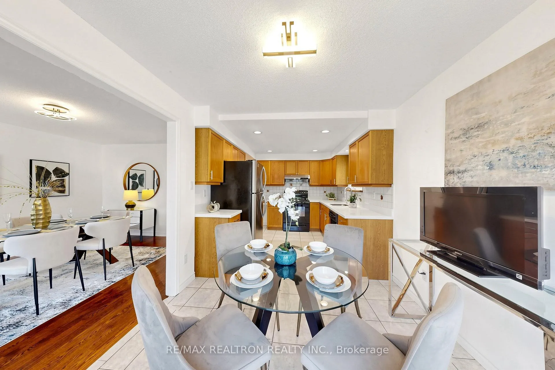Photo 23 of 186 Wintermute Boulevard, Scarborough, Steeles — HOMEH