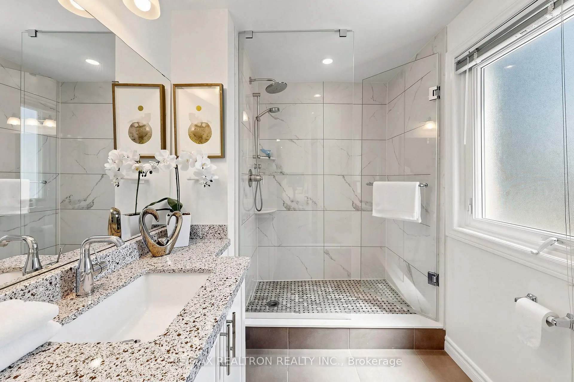 Photo 31 of 186 Wintermute Boulevard, Scarborough, Steeles — HOMEH
