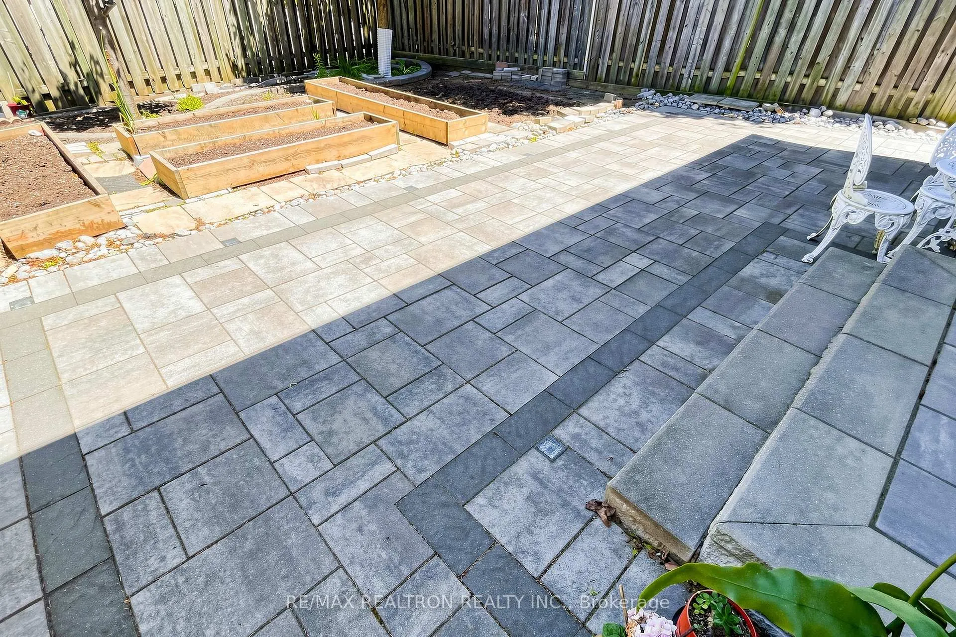 Photo 45 of 186 Wintermute Boulevard, Scarborough, Steeles — HOMEH