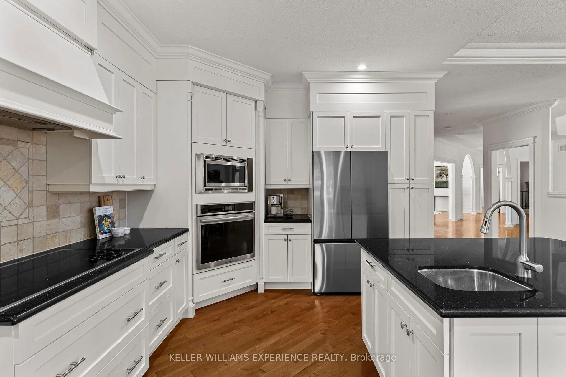 Photo 10 of 7 Highland Drive, Oro-Medonte, Horseshoe Valley — HOMEH