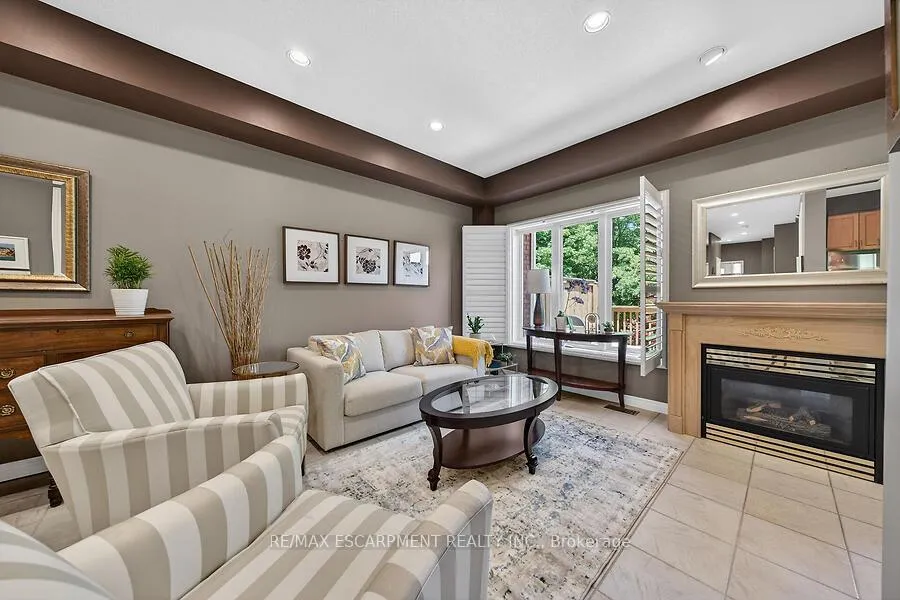 Photo 8 of 354 Highland Road W, Hamilton, Stoney Creek Mountain — HOMEH